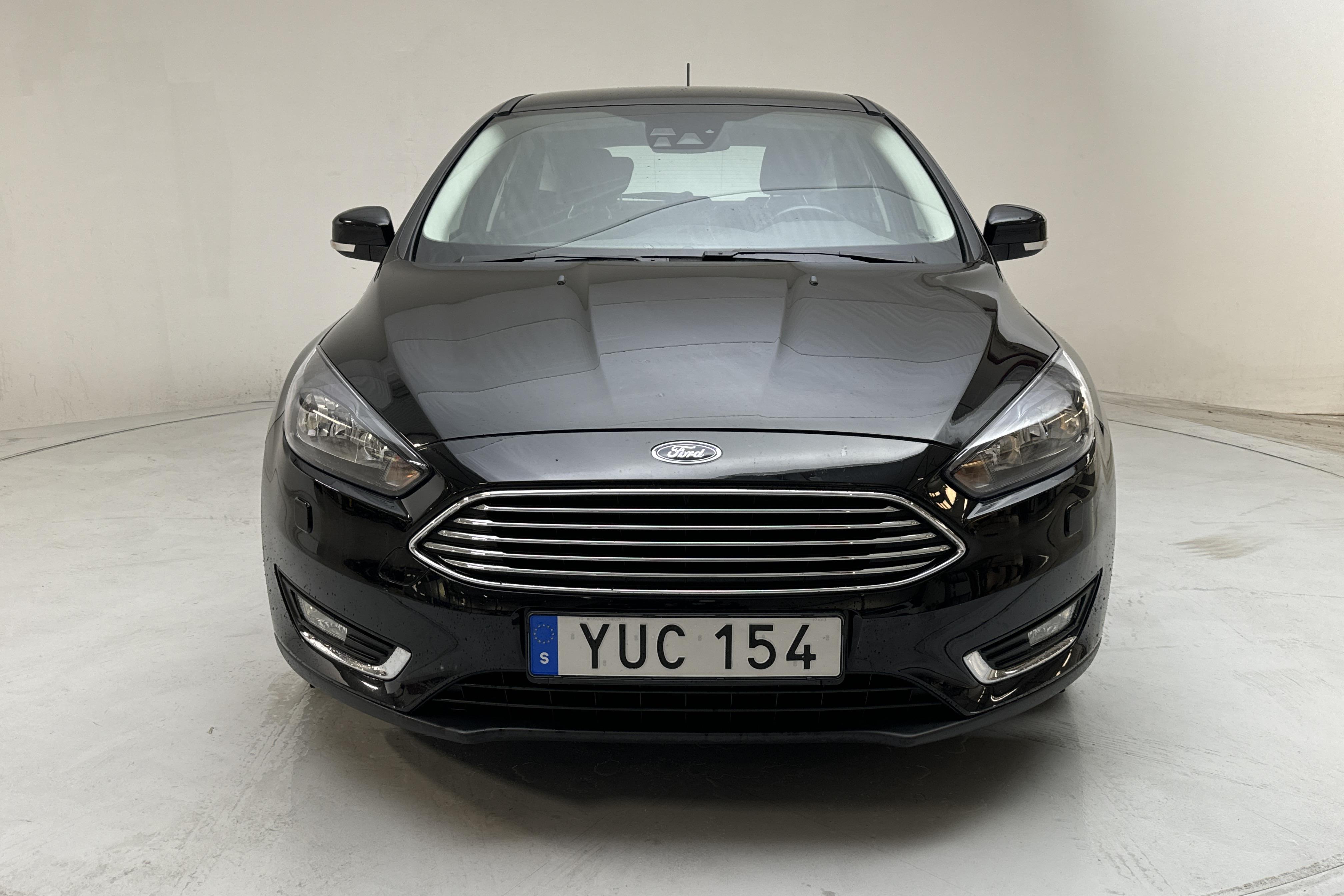 Ford Focus 1.0 EcoBoost 5-dr (100hk) - 68 570 km - Käsitsi - must - 2018