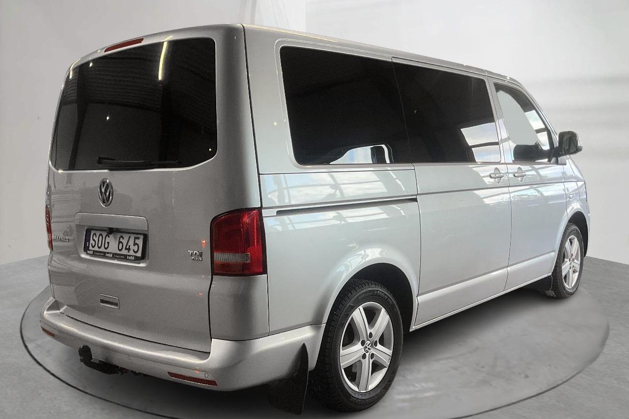 VW Multivan T5 2.0 TDI (140hk) - 109 170 km - Automatic - silver - 2014