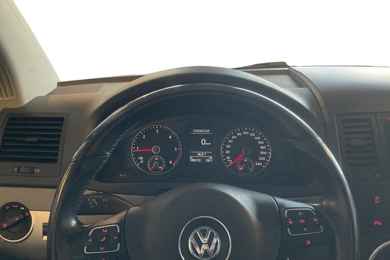 VW Multivan T5 2.0 TDI (140hk) - 109 170 km - Automaatne - hõbe - 2014