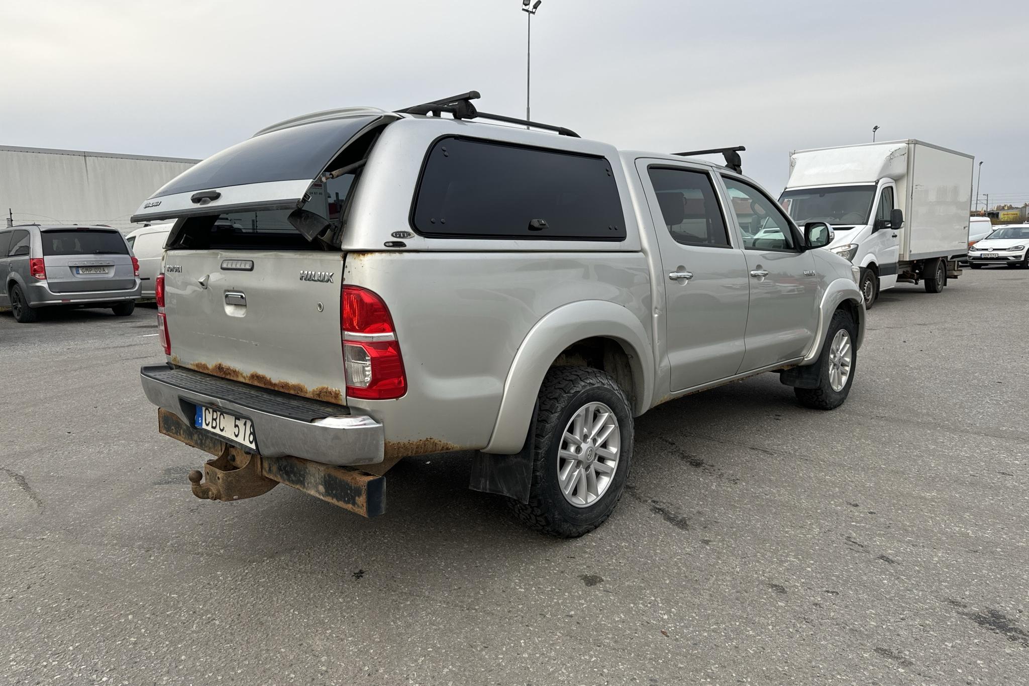 Toyota Hilux 3.0 D-4D 4WD (171hk) - 349 690 km - Automatic - silver - 2013