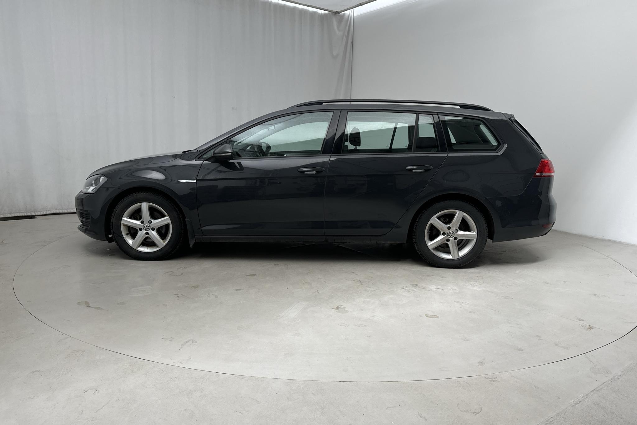 VW Golf VII 1.6 TDI BlueMotion Sportscombi (110hk) - 63 720 km - Manuaalinen - Dark Grey - 2015