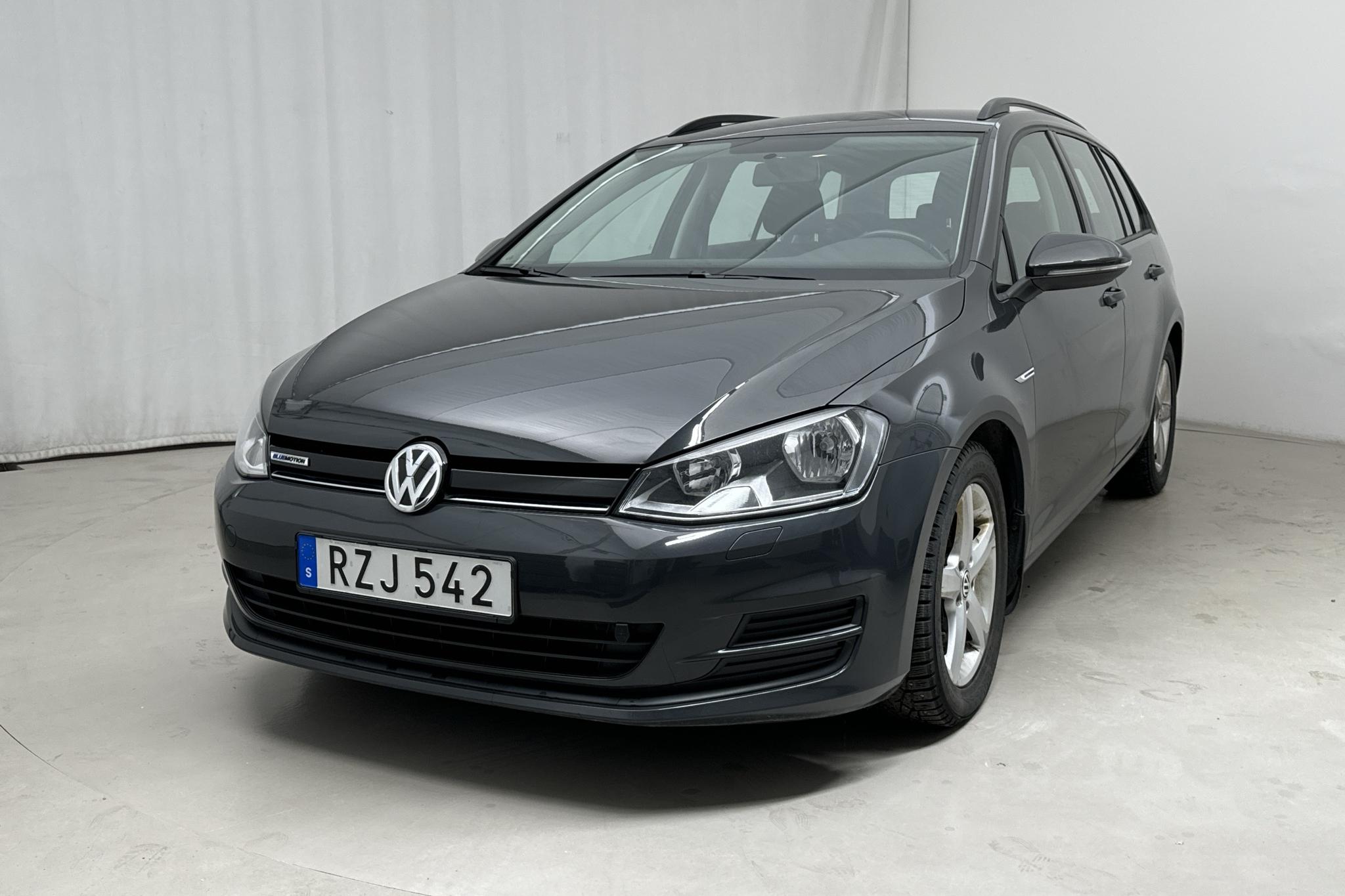 VW Golf VII 1.6 TDI BlueMotion Sportscombi (110hk) - 63 720 km - Manuaalinen - Dark Grey - 2015