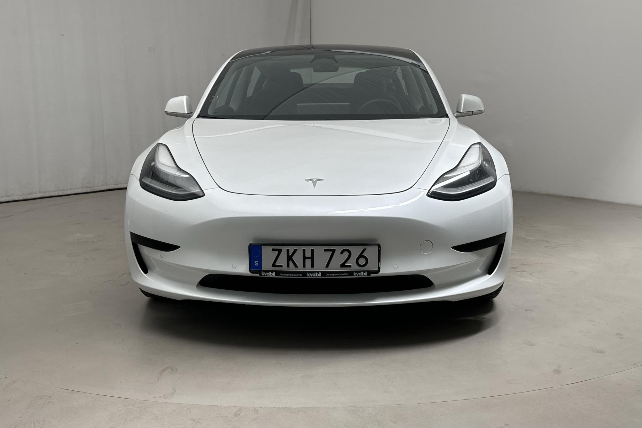 Tesla Model 3 Standard Range RWD - 88 470 km - Automaattinen - valkoinen - 2020