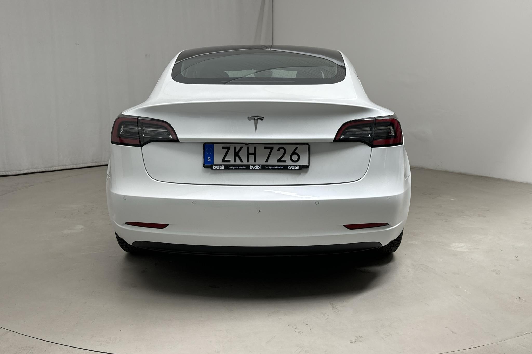 Tesla Model 3 Standard Range RWD - 88 470 km - Automaattinen - valkoinen - 2020