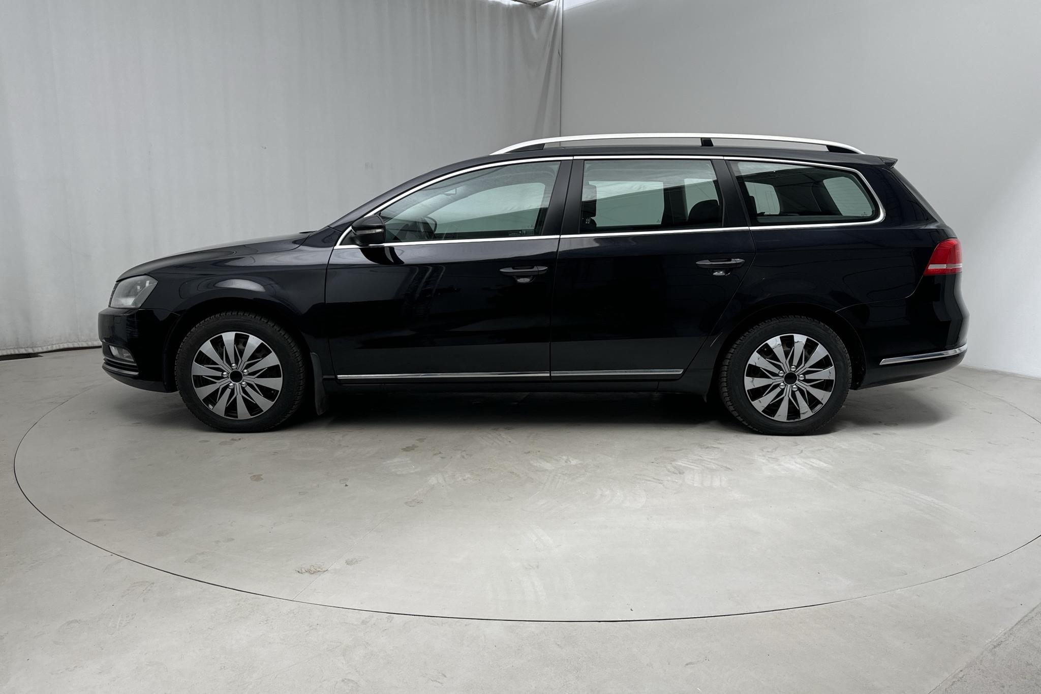 VW Passat 1.4 TSI EcoFuel Variant (150hk) - 127 700 km - Automaatne - must - 2013