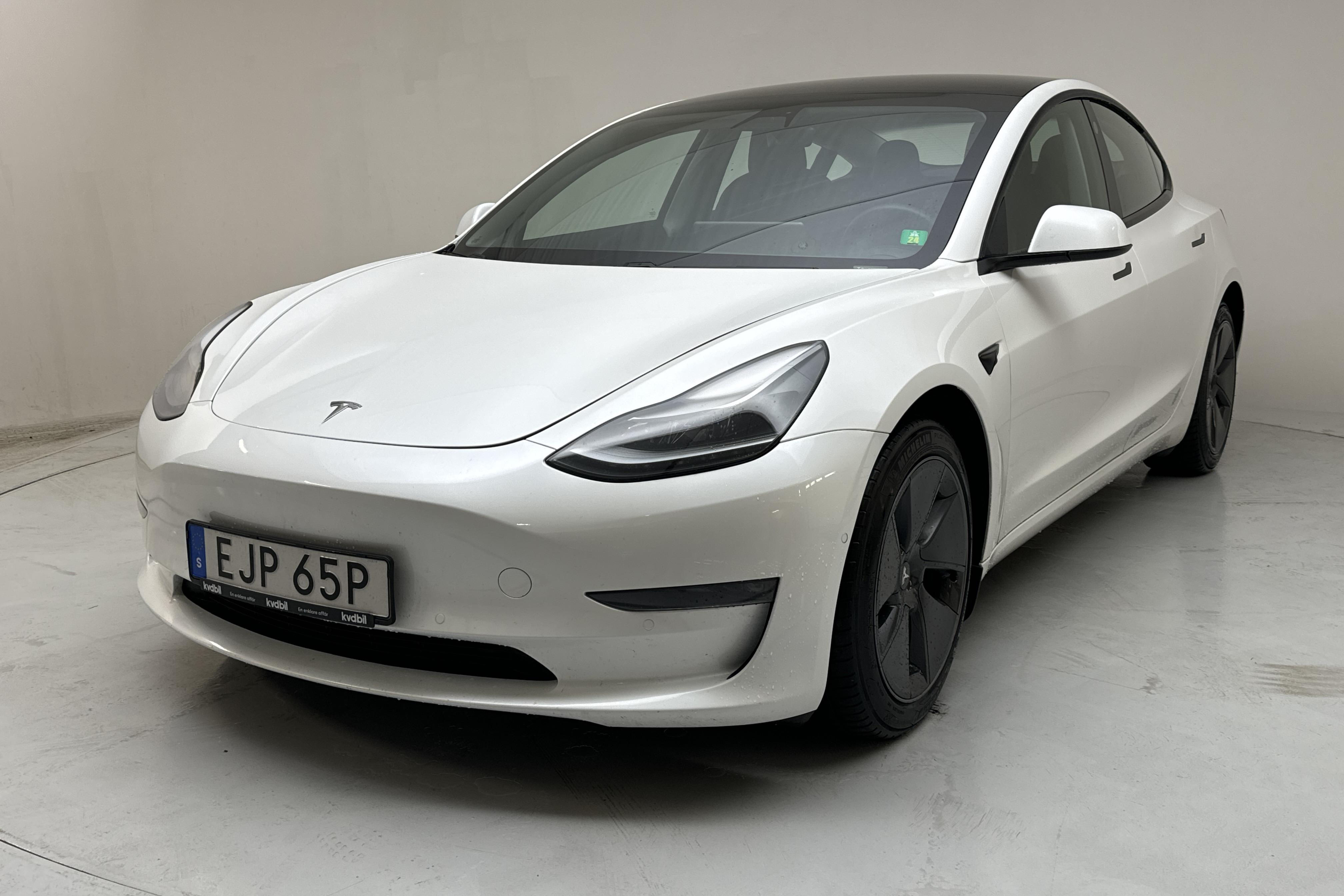 Tesla Model 3 Long Range Dual Motor AWD - 77 900 km - Automatic - white - 2021