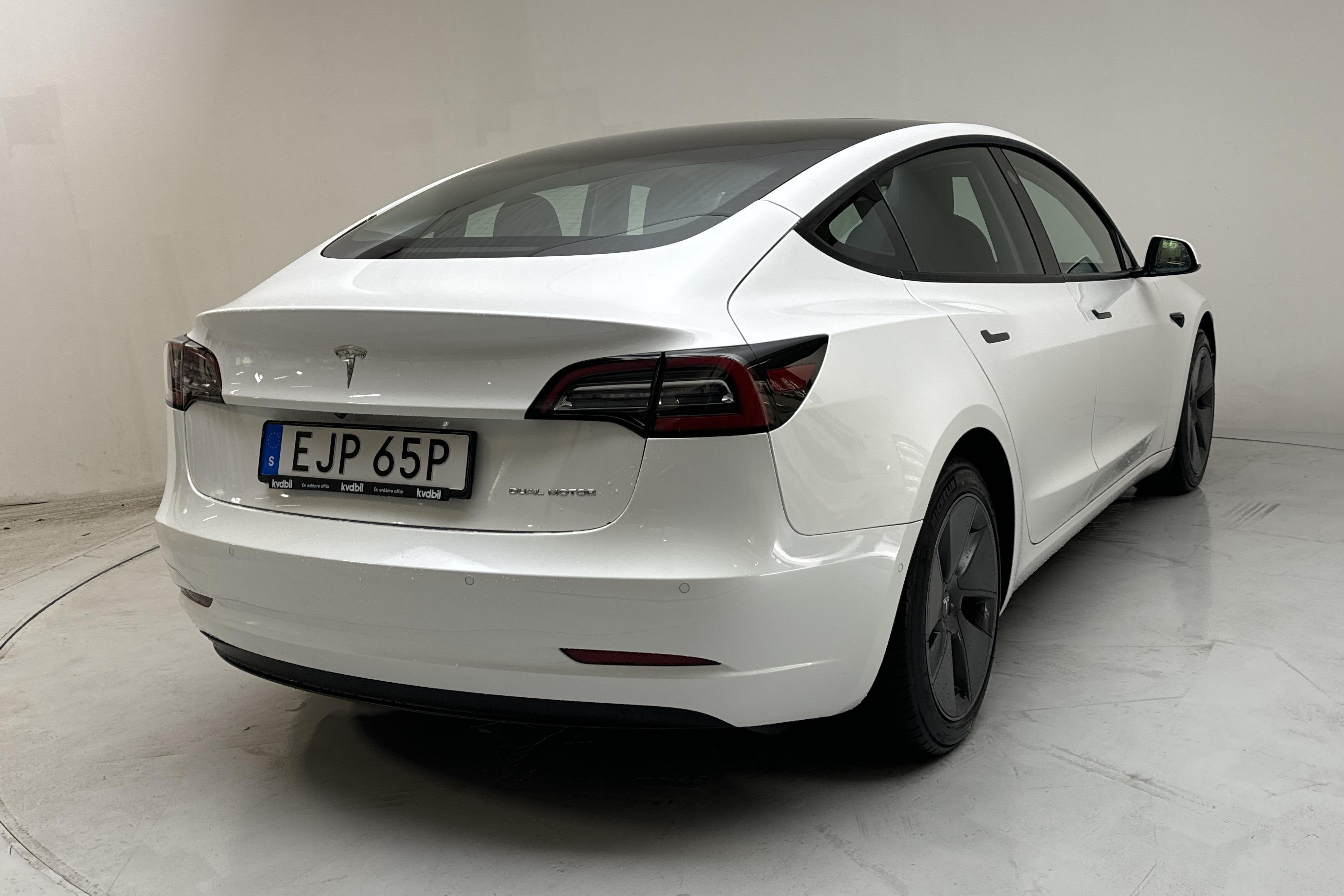 Tesla Model 3 Long Range Dual Motor AWD - 77 900 km - Automaatne - valge - 2021