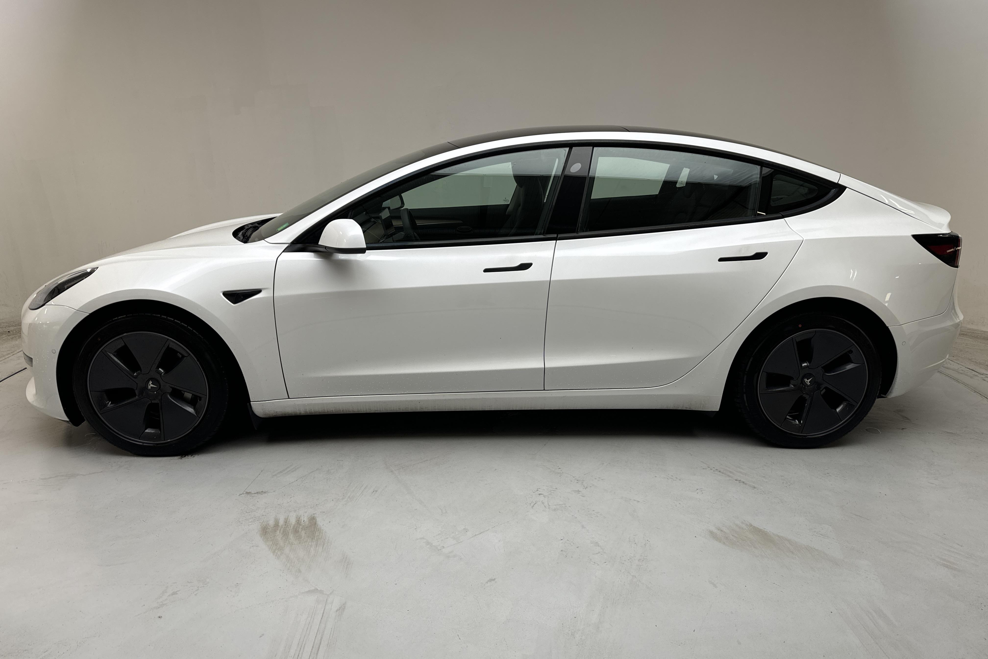 Tesla Model 3 Long Range Dual Motor AWD - 77 900 km - Automaatne - valge - 2021