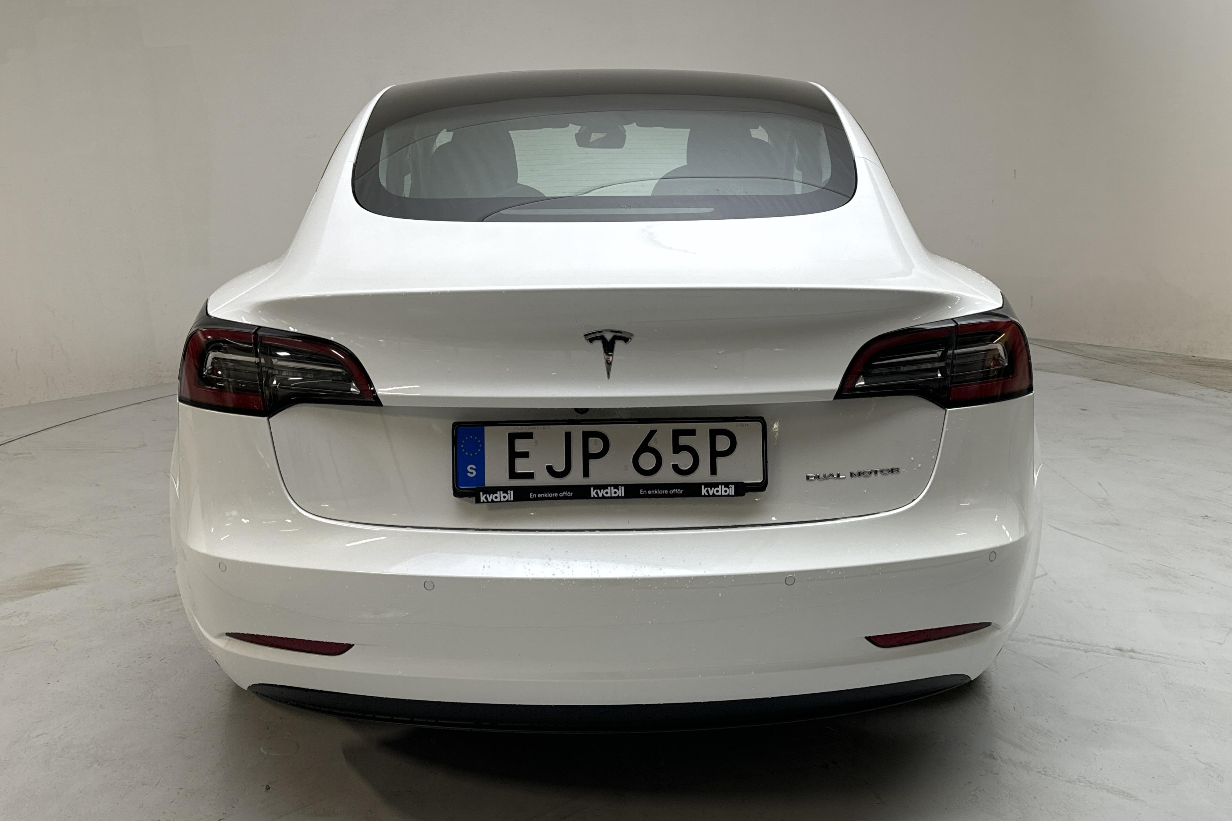 Tesla Model 3 Long Range Dual Motor AWD - 77 900 km - Automatic - white - 2021