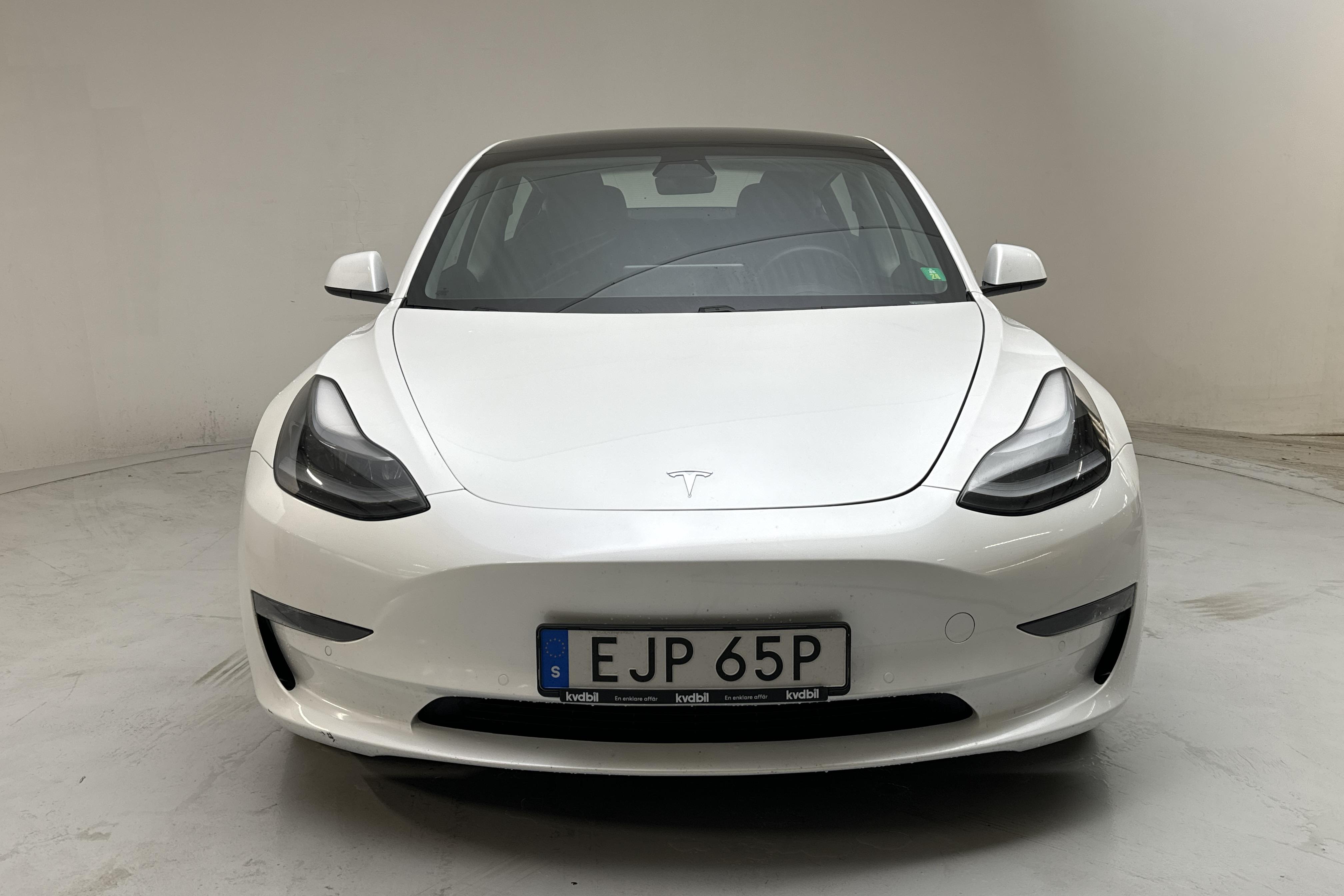 Tesla Model 3 Long Range Dual Motor AWD - 7 790 mil - Automat - vit - 2021