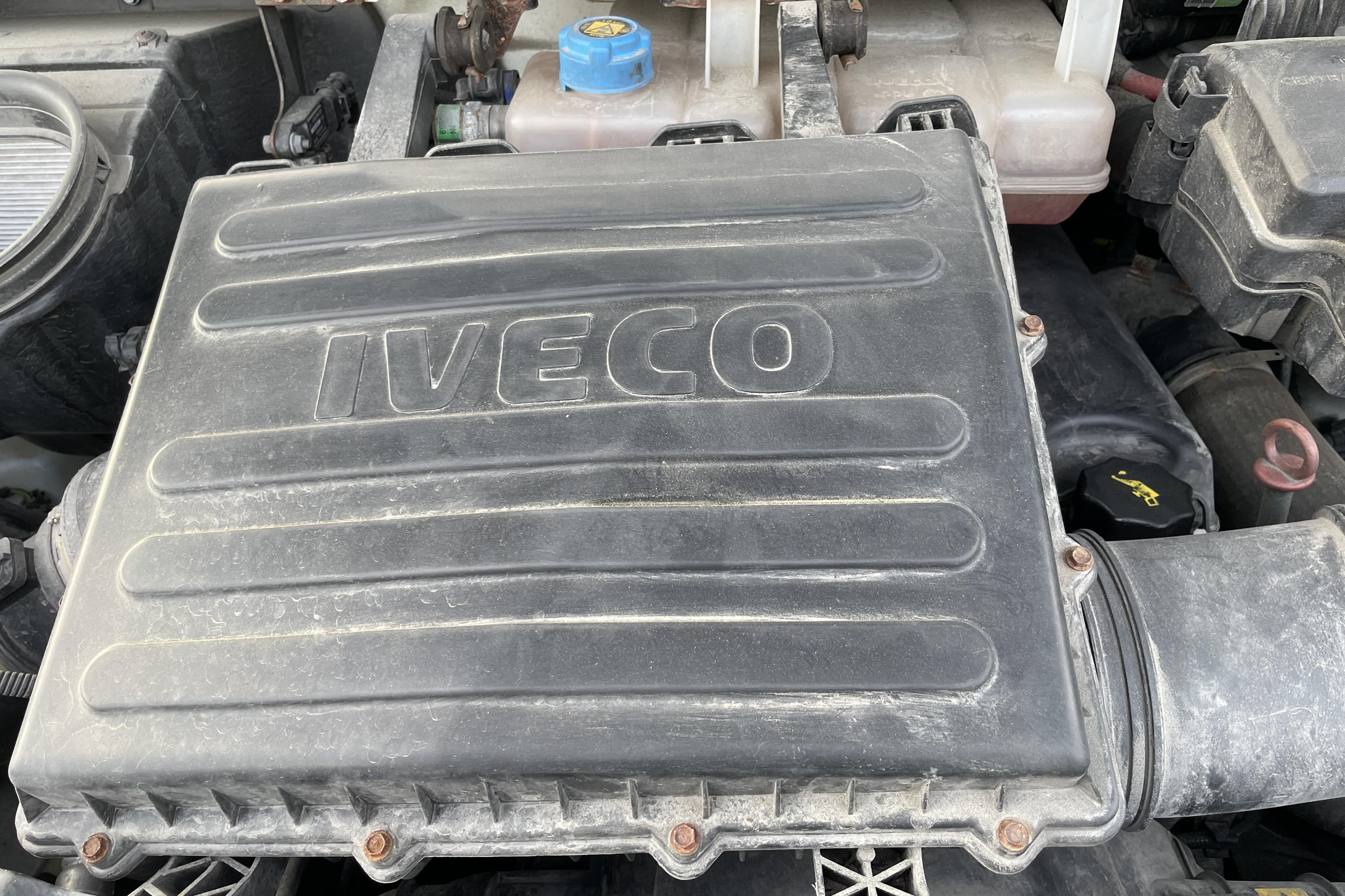 Iveco DAILY 70C17H A8 - 269 254 km - Automat - vit - 2017