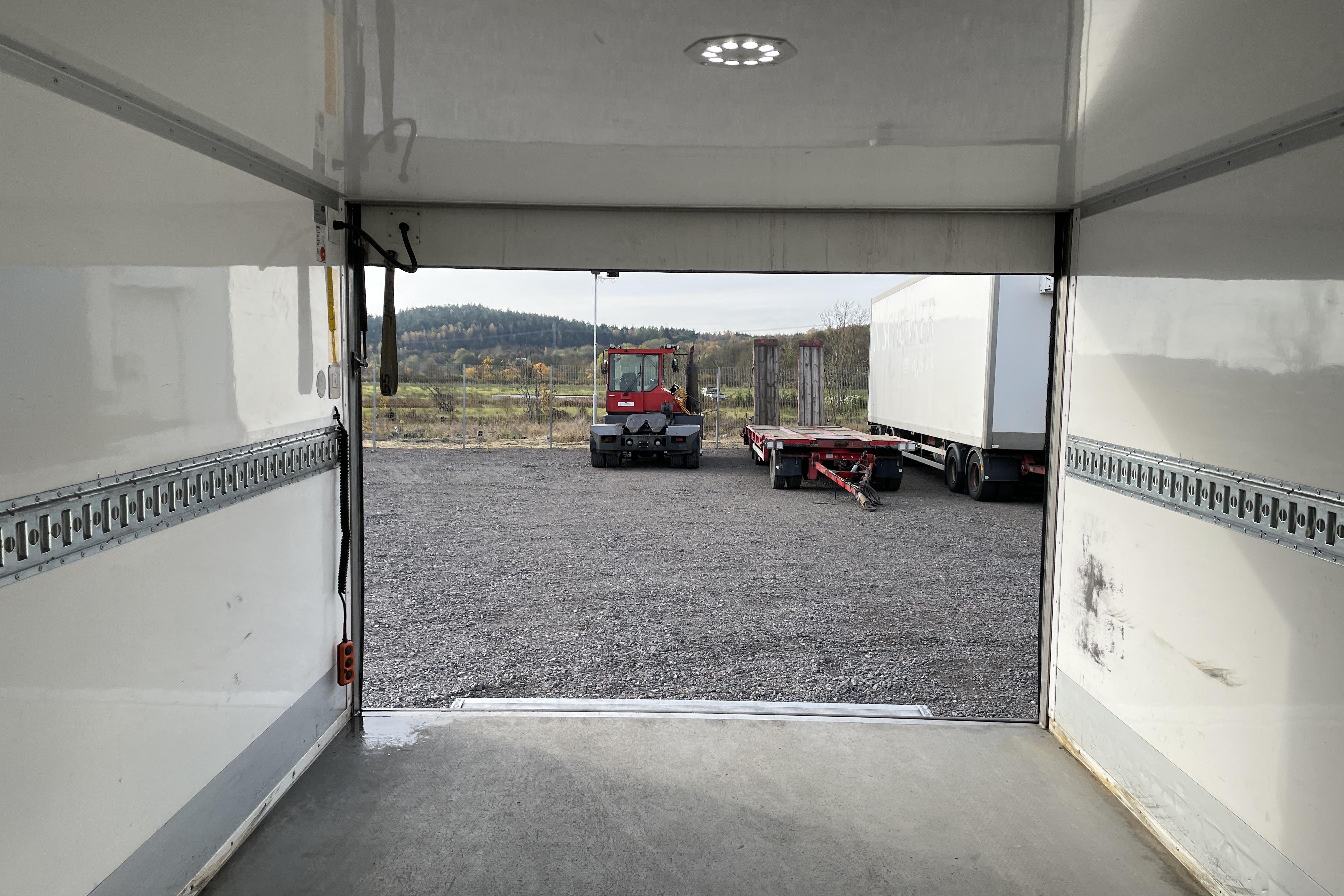 Iveco DAILY 70C17H A8 - 269 254 km - Automatic - white - 2017