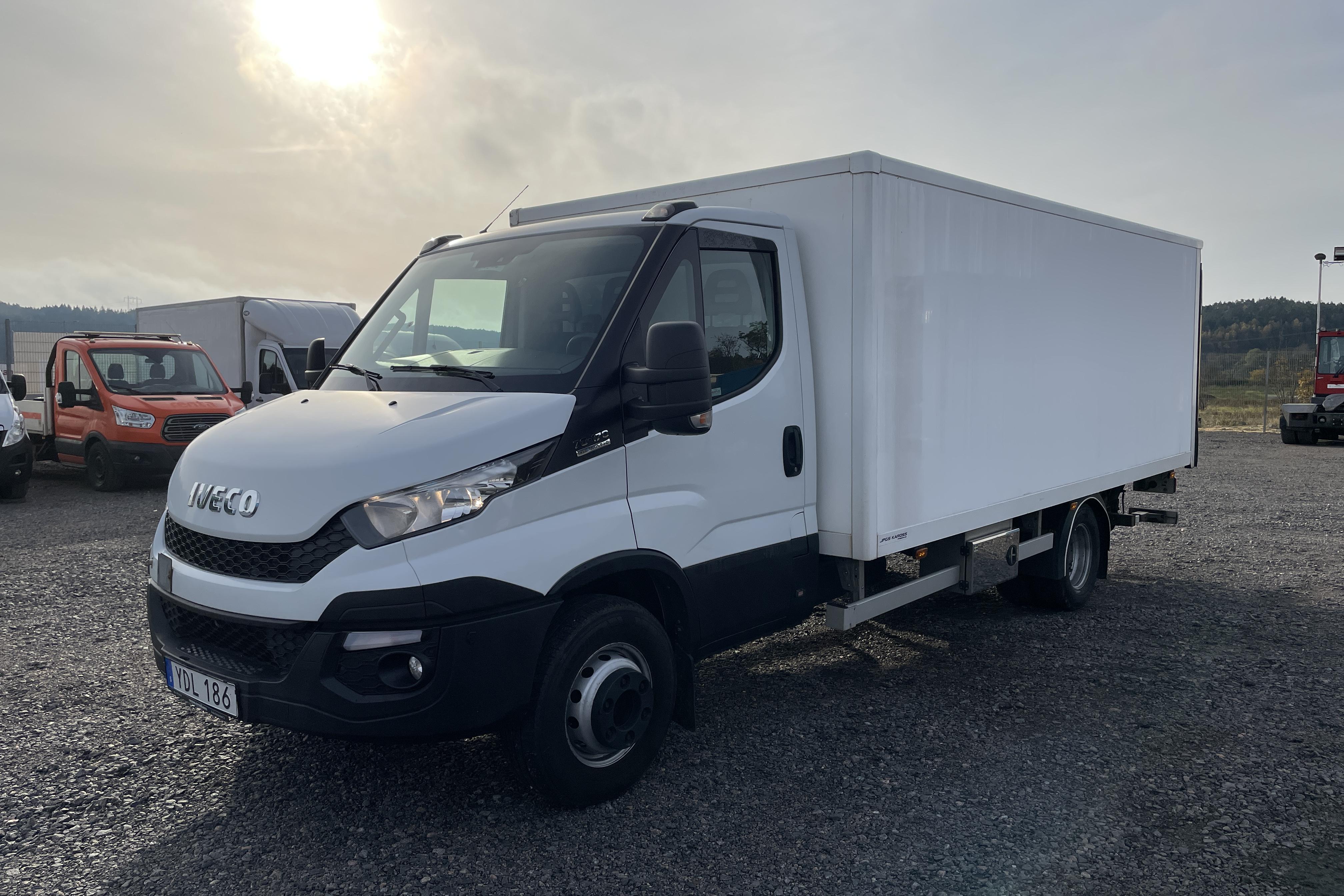 Iveco DAILY 70C17H A8 - 269 254 km - Automatyczna - biały - 2017