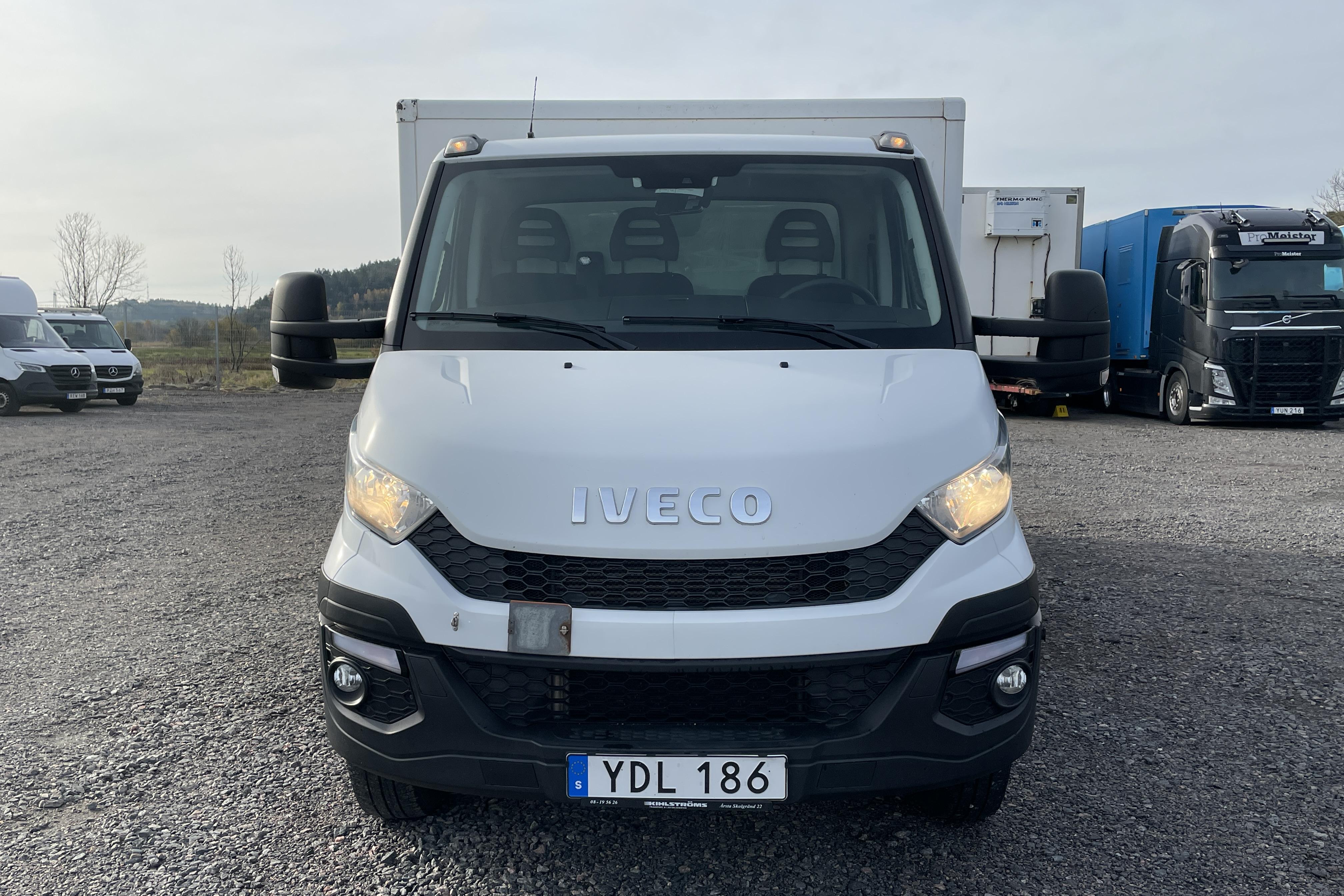 Iveco DAILY 70C17H A8 - 269 254 km - Automatyczna - biały - 2017