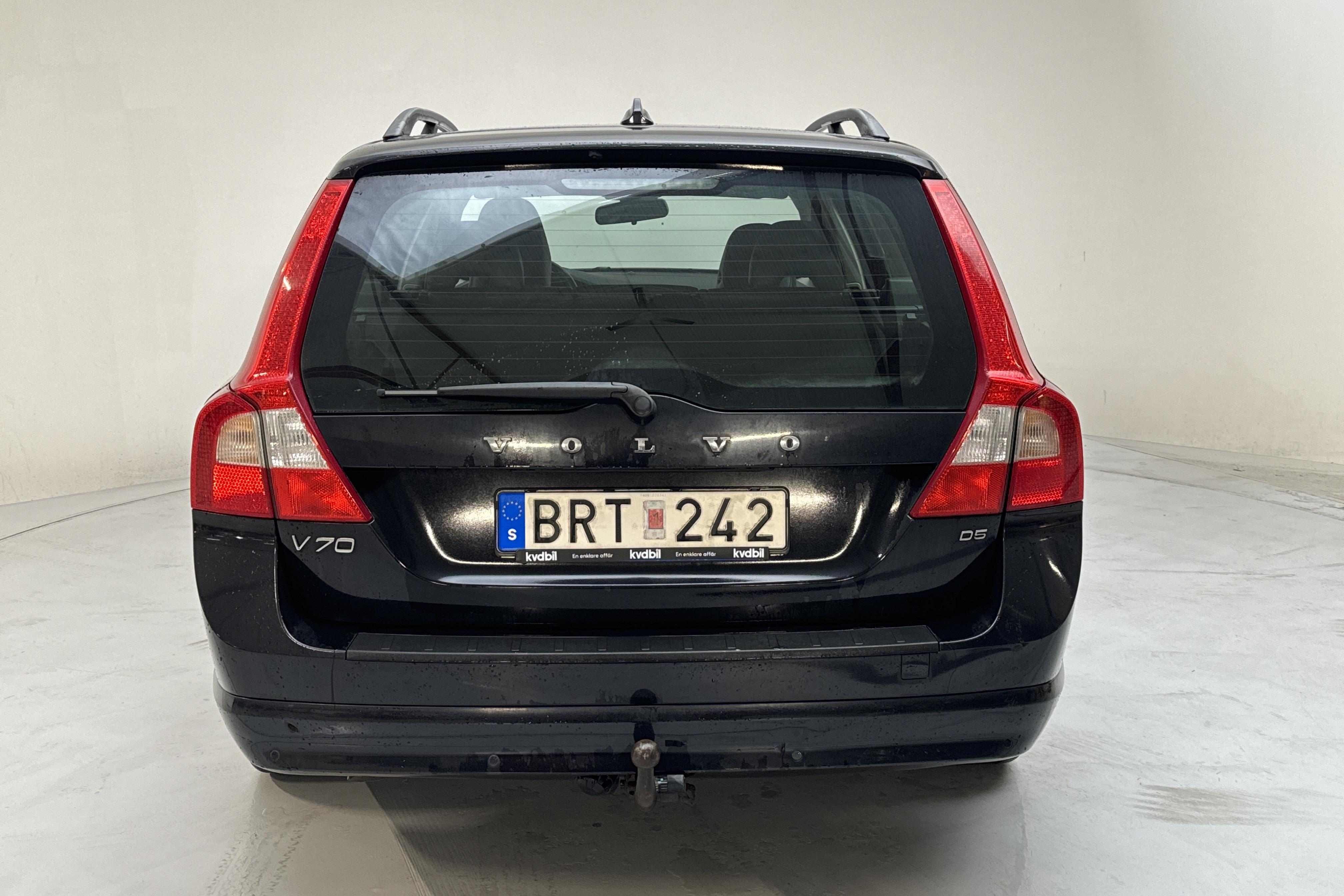 Volvo V70 II D5 (185hk) - 272 740 km - Automatyczna - czarny - 2009