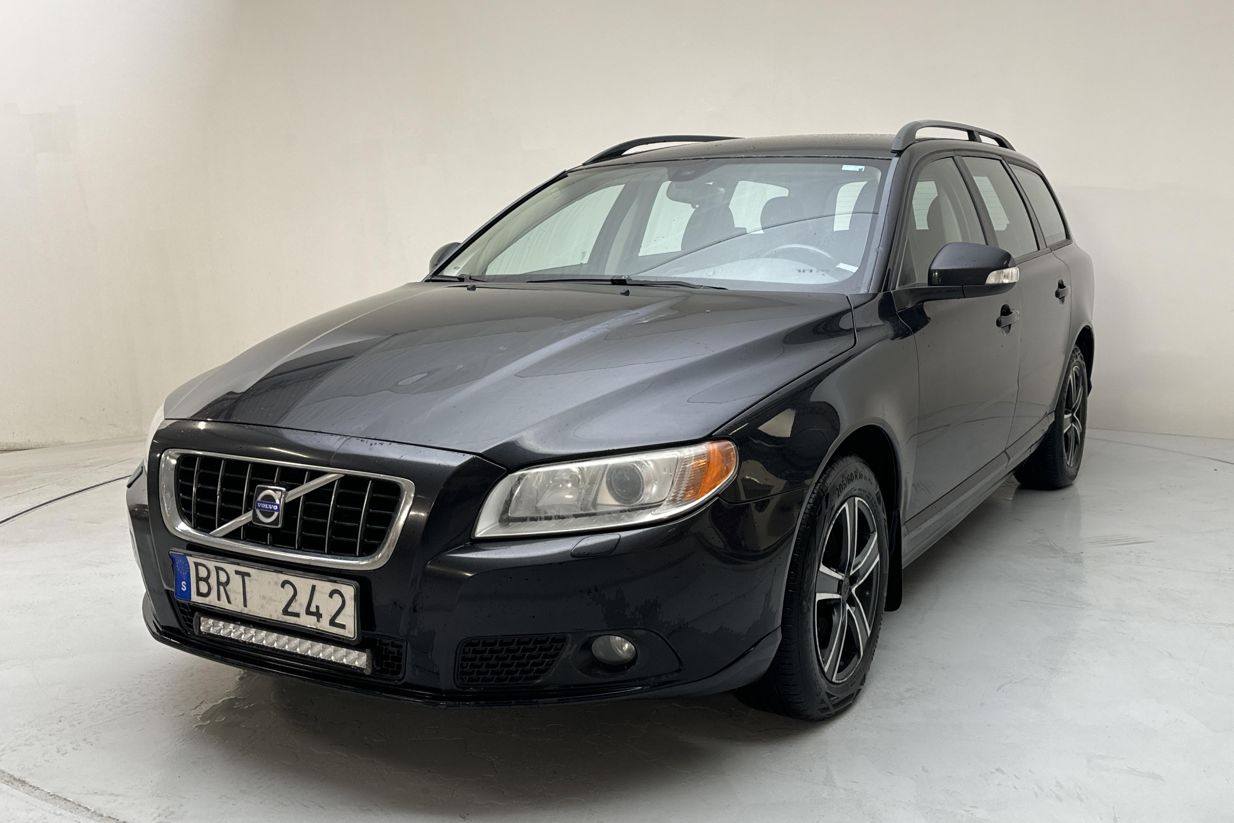 Volvo V70 II D5 (185hk) - 272 740 km - Automatyczna - czarny - 2009