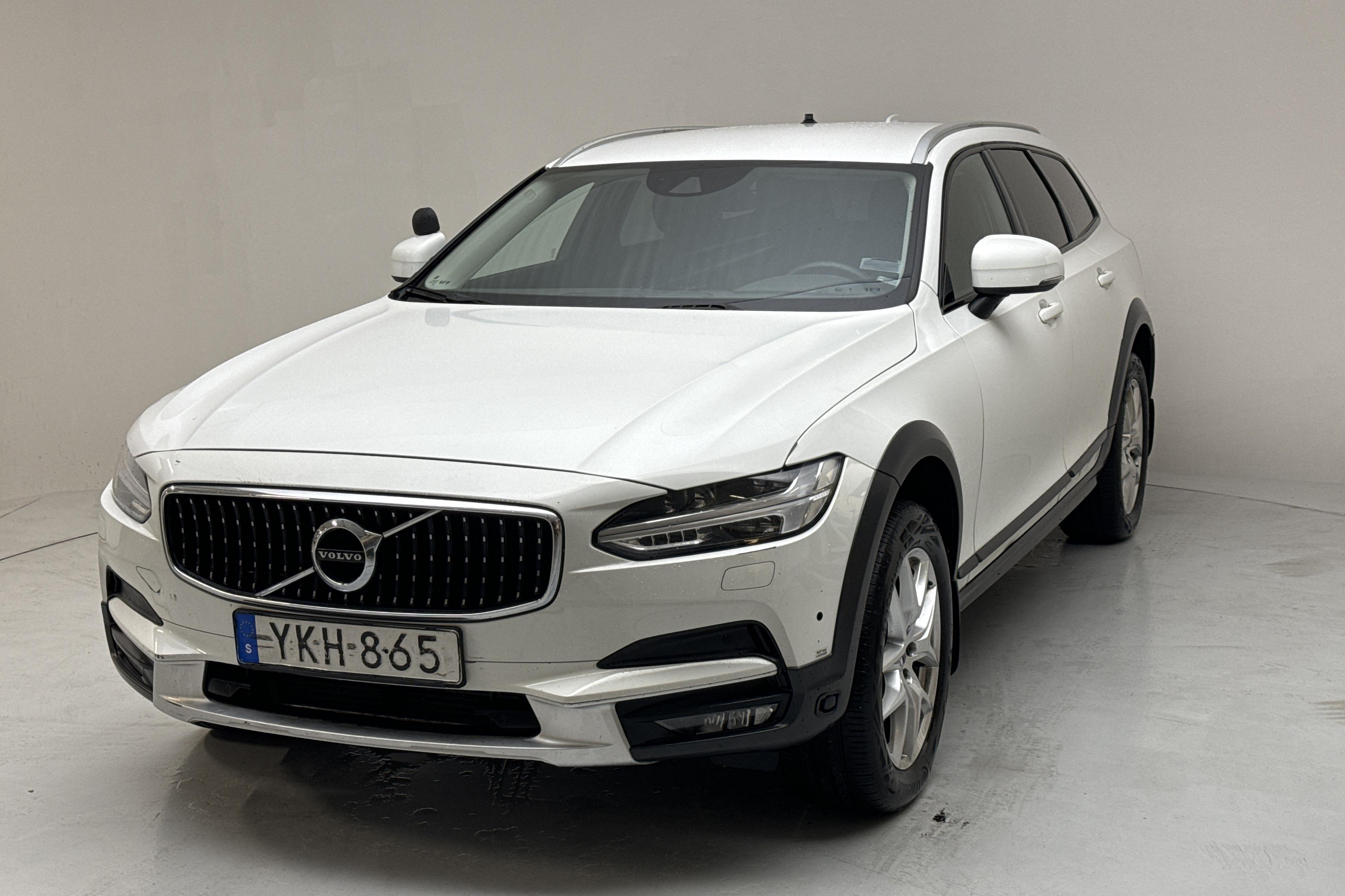 Volvo V90 D5 Cross Country AWD (235hk) - 28 163 mil - Automat - vit - 2018