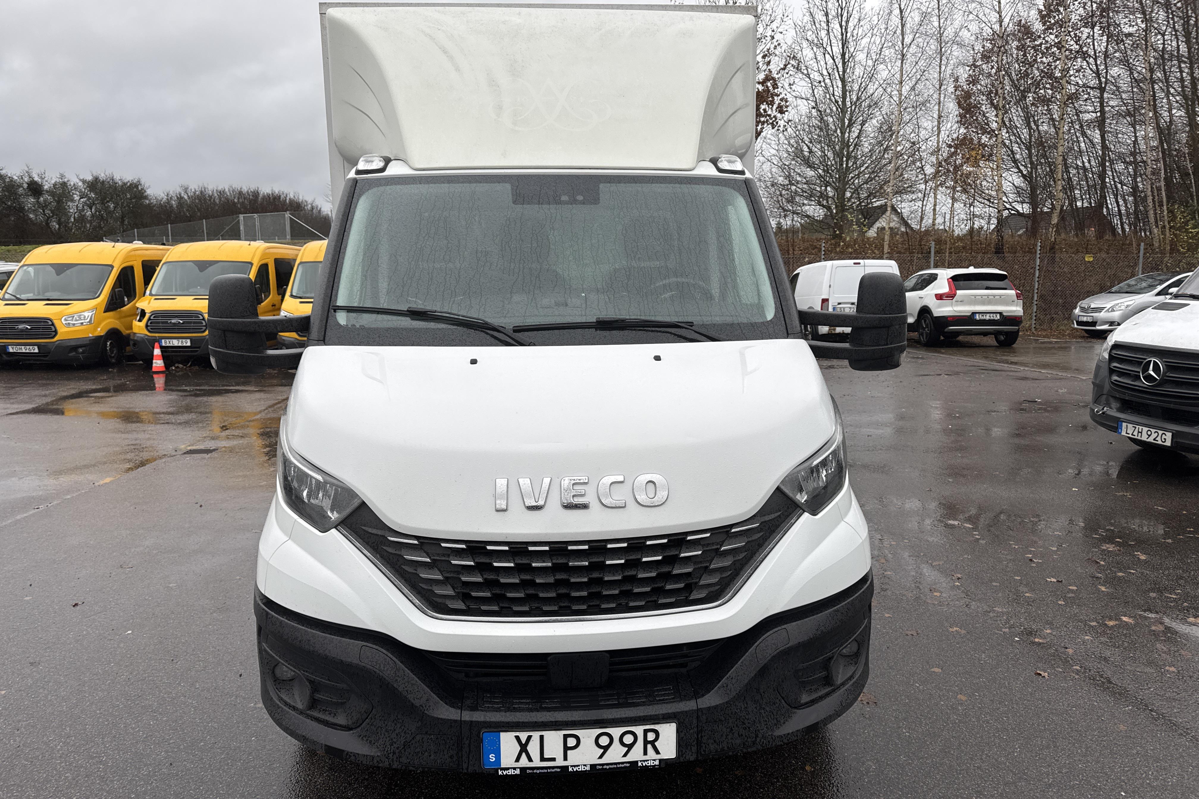 Iveco Daily 35 2.3 Volymskåp (156hk) - 128 990 km - Automaattinen - valkoinen - 2021