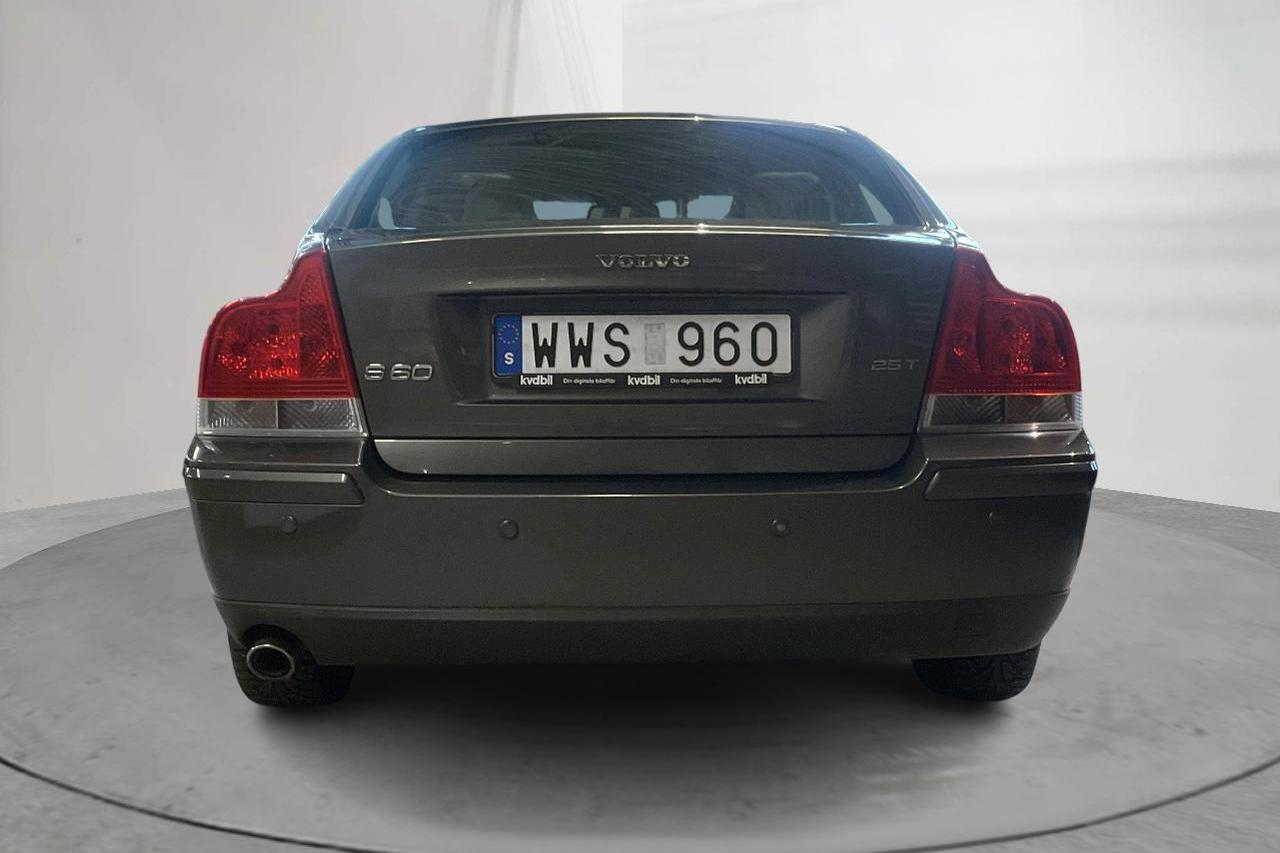 Volvo S60 2.5T (210hk) - 124 930 km - Automatyczna - szary - 2006