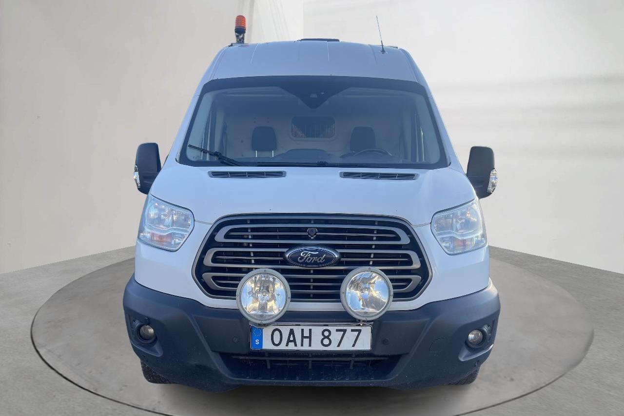 Ford Transit 350 2.2 TDCi AWD (125hk) - 196 930 km - Käsitsi - valge - 2016