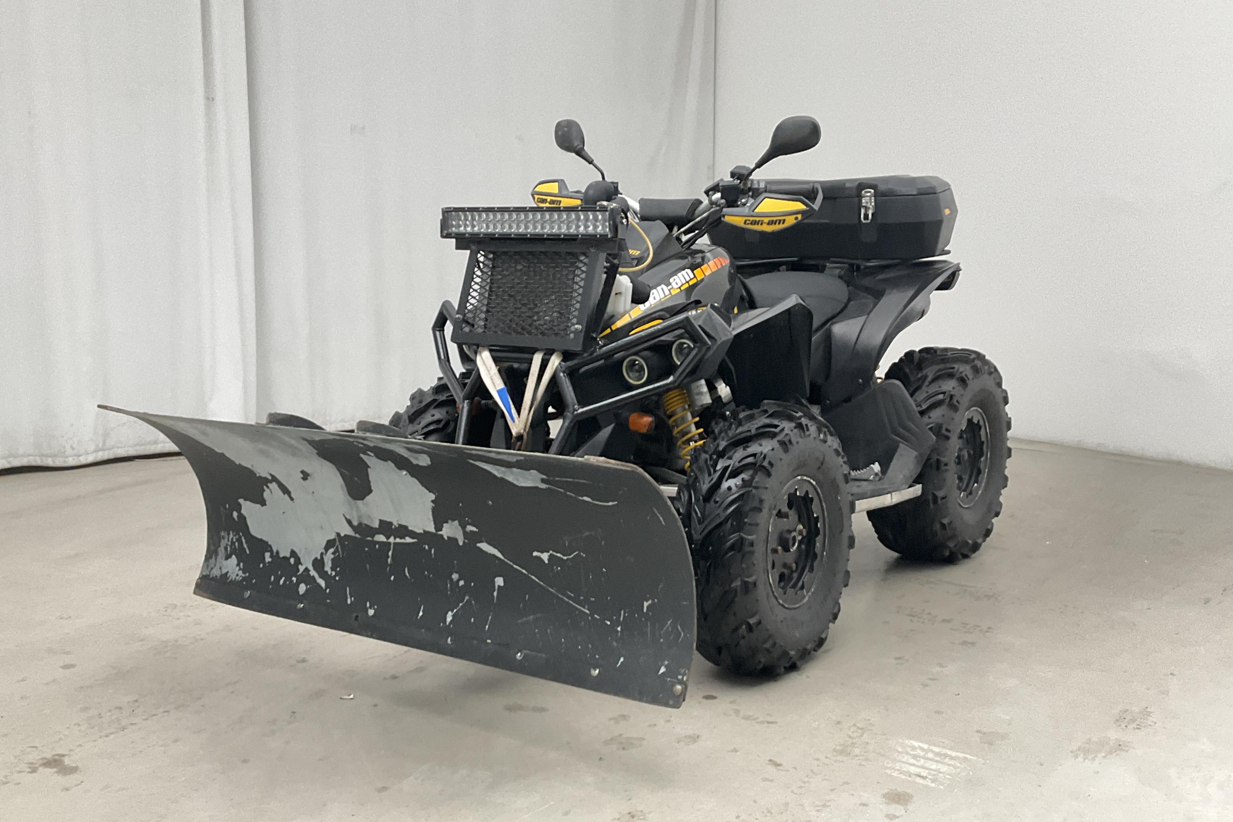 can-am RENEGADE 800X ATV med plog mm - 3 470 km - Automaattinen - 2009