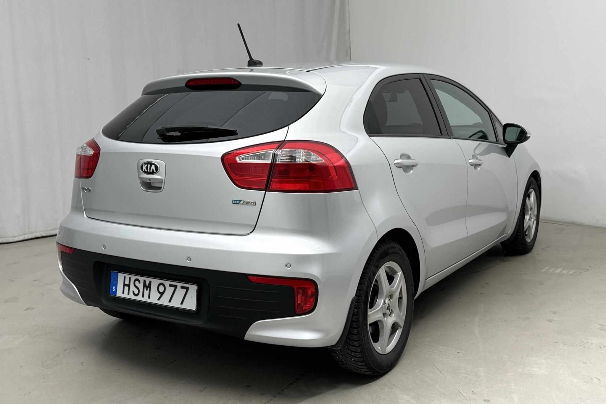 KIA Rio 1.2 (85hk) - 49 240 km - Manuaalinen - harmaa - 2015