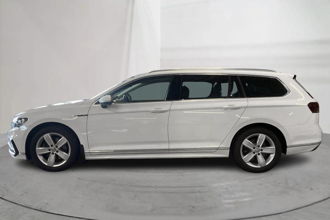 VW Passat 2.0 TDI Sportscombi 4Motion (200hk) - 91 480 km - Automatic - white - 2021