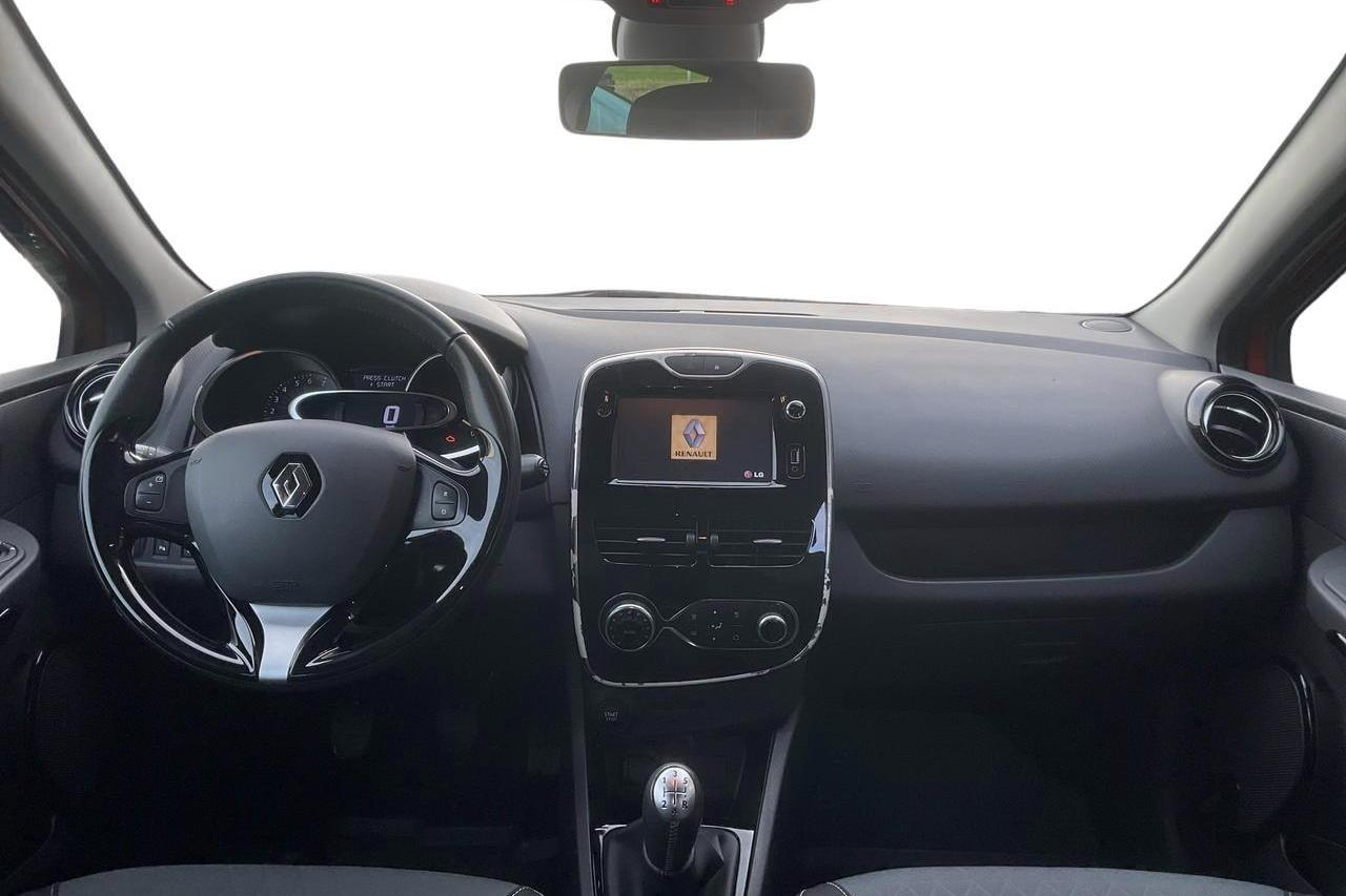 Renault Clio IV 0.9 TCe 90 5dr (90hk) - 49 840 km - Manualna - czerwony - 2015