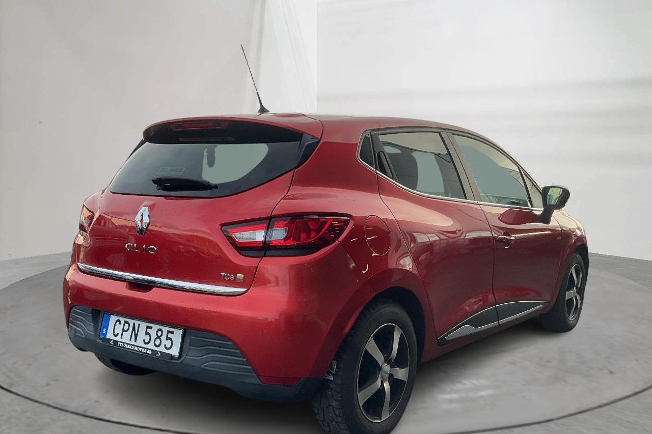 Renault Clio IV 0.9 TCe 90 5dr (90hk) - 49 840 km - Manualna - czerwony - 2015