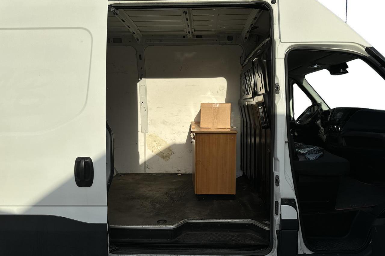 Iveco Daily 35 2.3 (116hk) - 128 490 km - Automatic - white - 2018