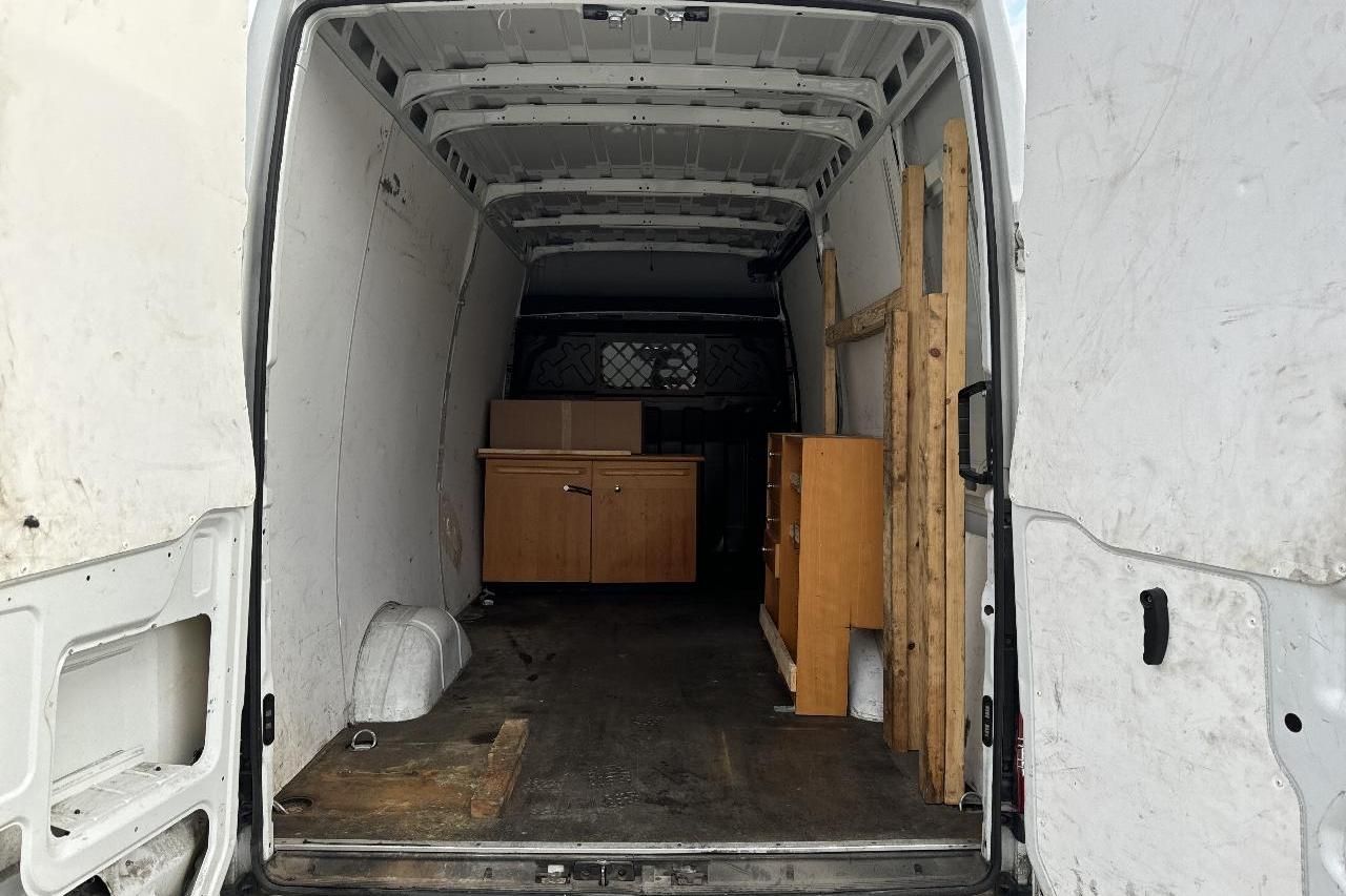 Iveco Daily 35 2.3 (116hk) - 128 490 km - Automatic - white - 2018