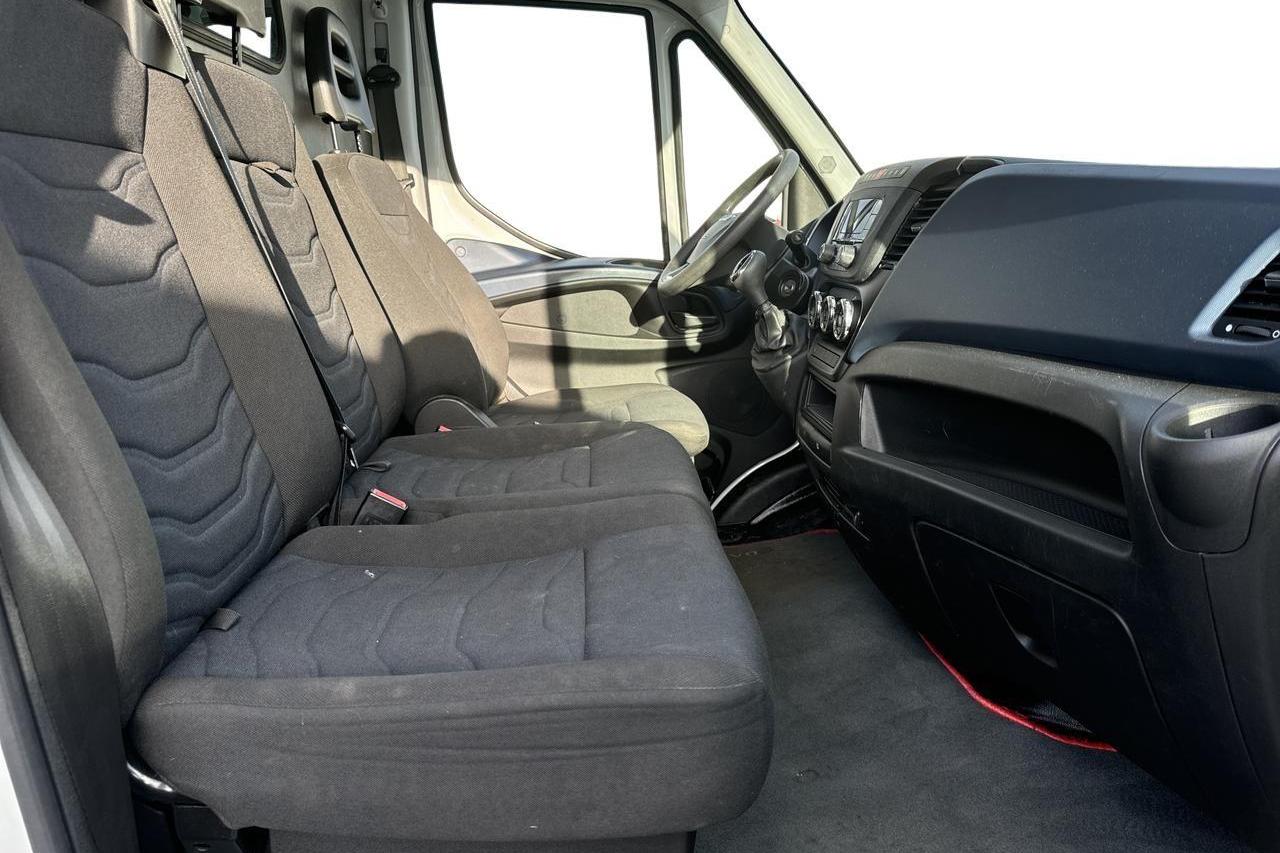 Iveco Daily 35 2.3 (116hk) - 128 490 km - Automatic - white - 2018