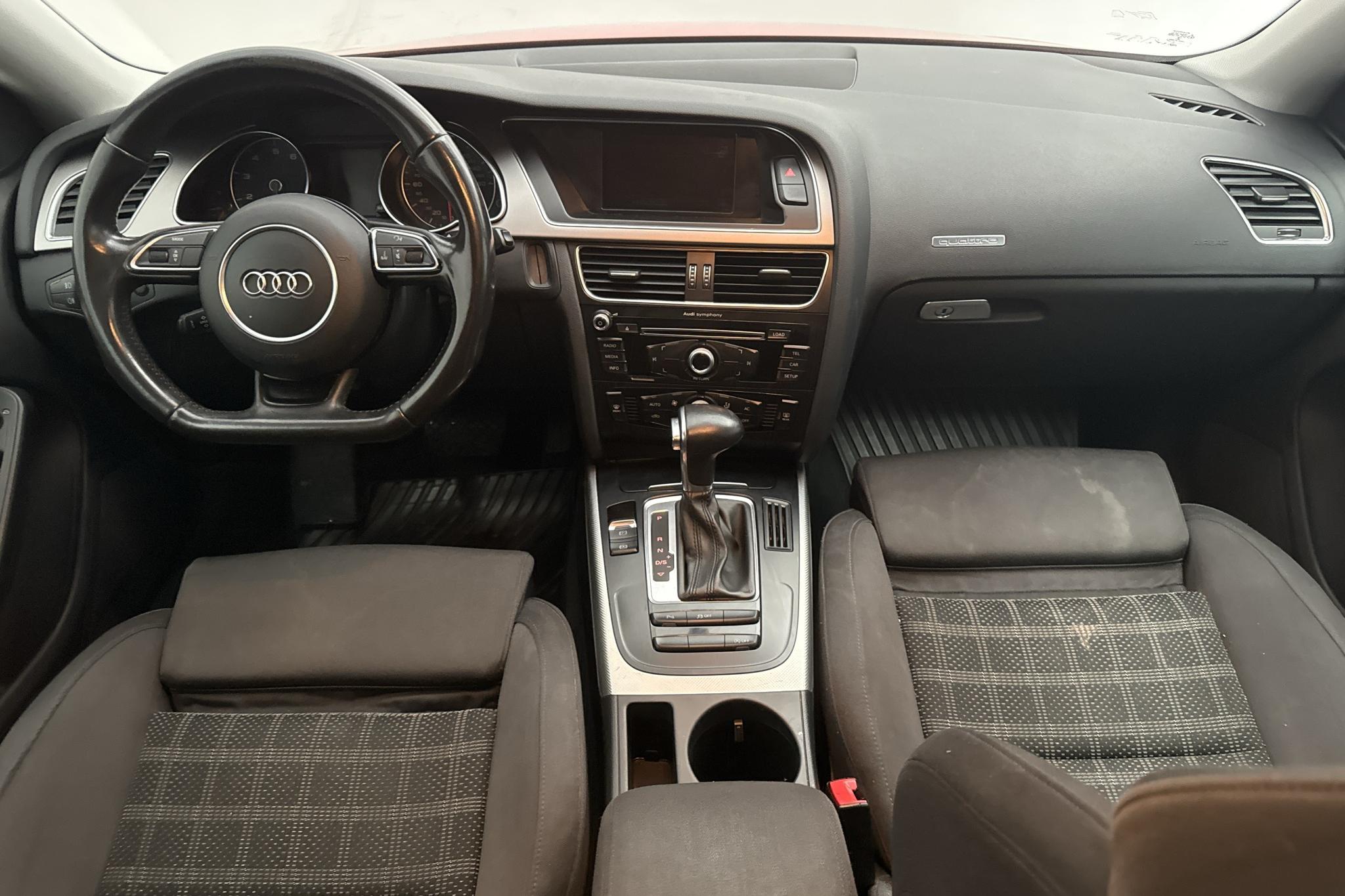 Audi A5 2.0 TFSI Sportback quattro (211hk) - 20 228 mil - Automat - röd - 2012