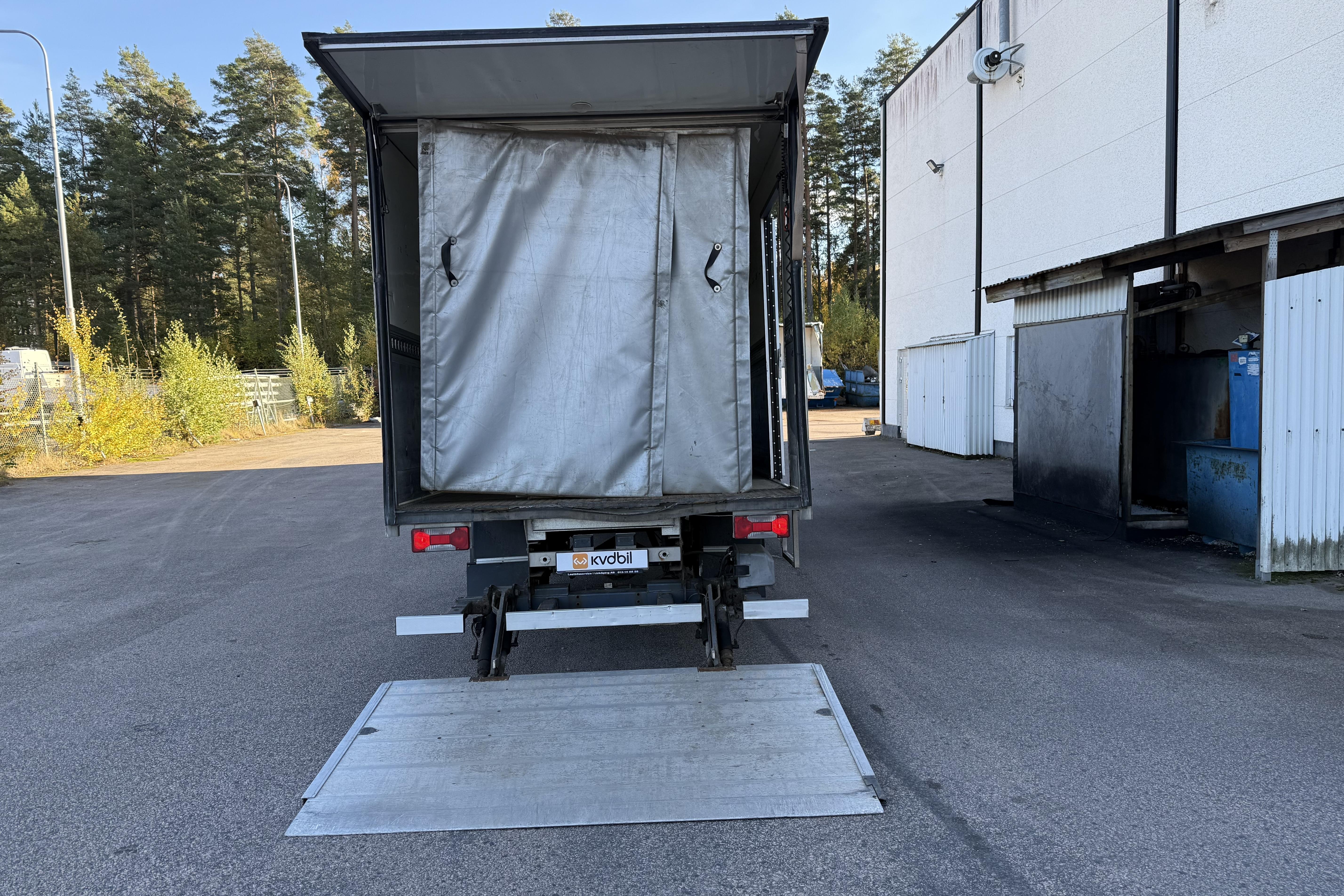 Iveco DAILY 70C17A - 272 152 km - Automatyczna - biały - 2011