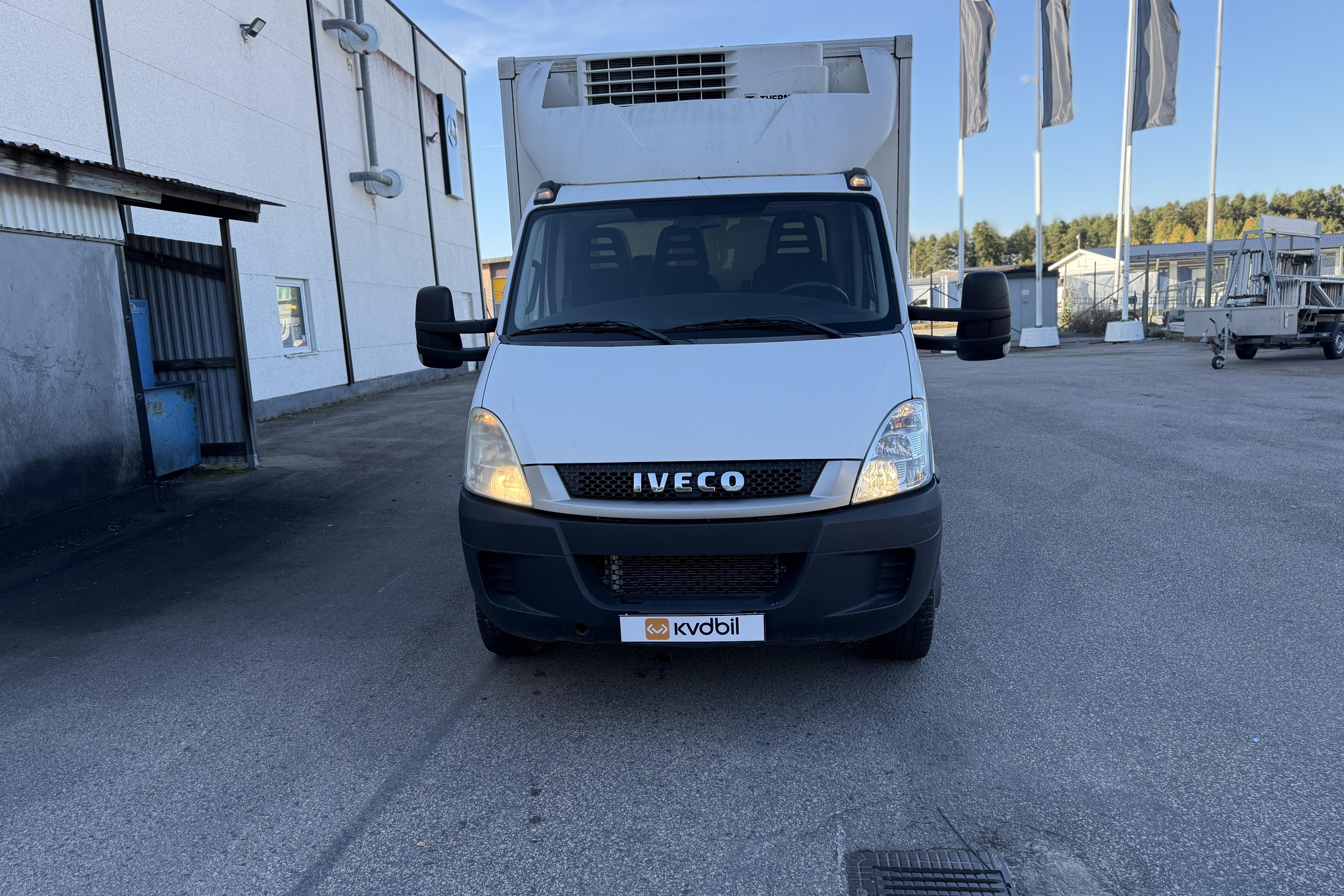 Iveco DAILY 70C17A - 272 152 km - Automatyczna - biały - 2011