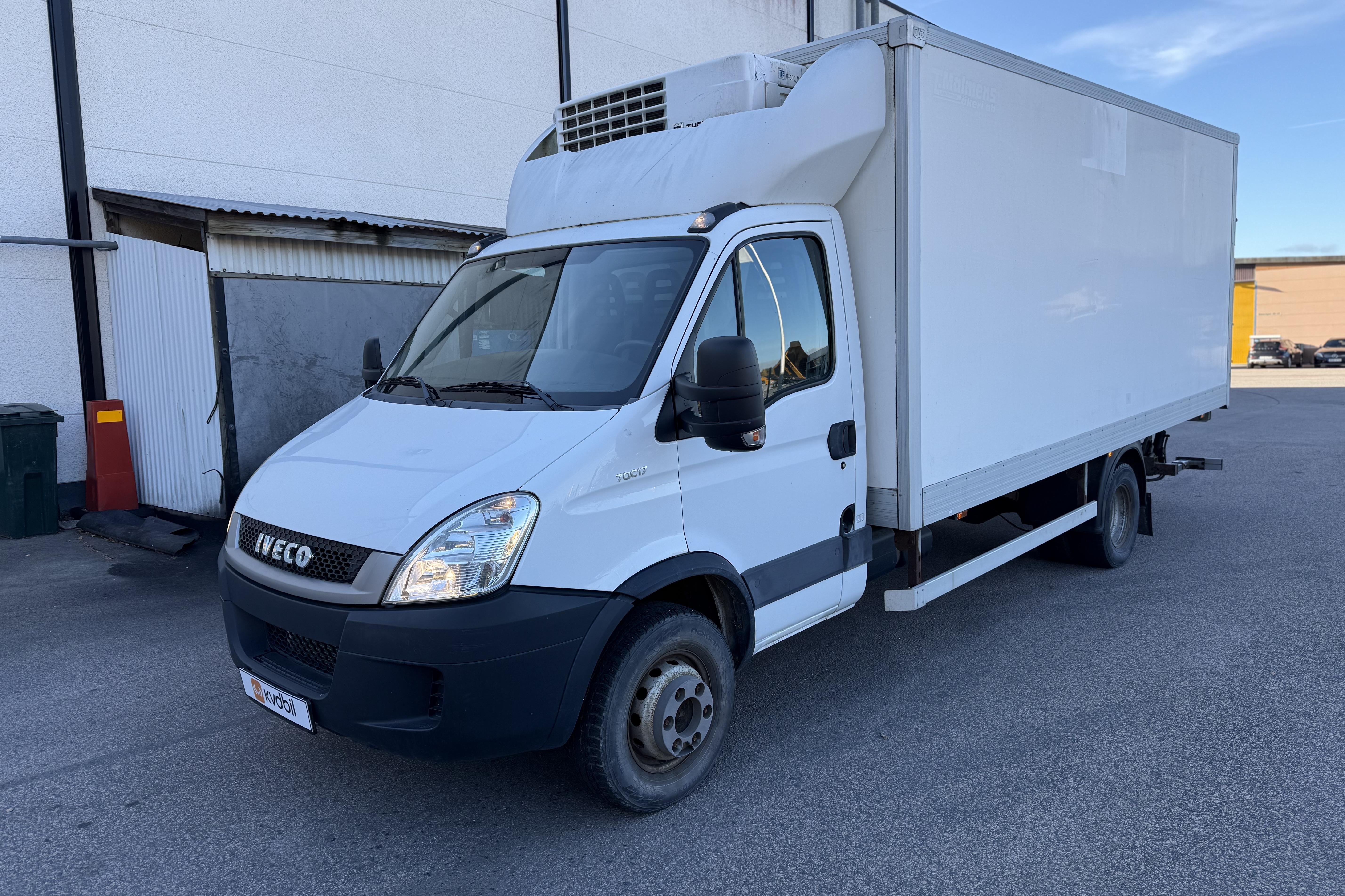 Iveco DAILY 70C17A - 272 152 km - Automat - vit - 2011