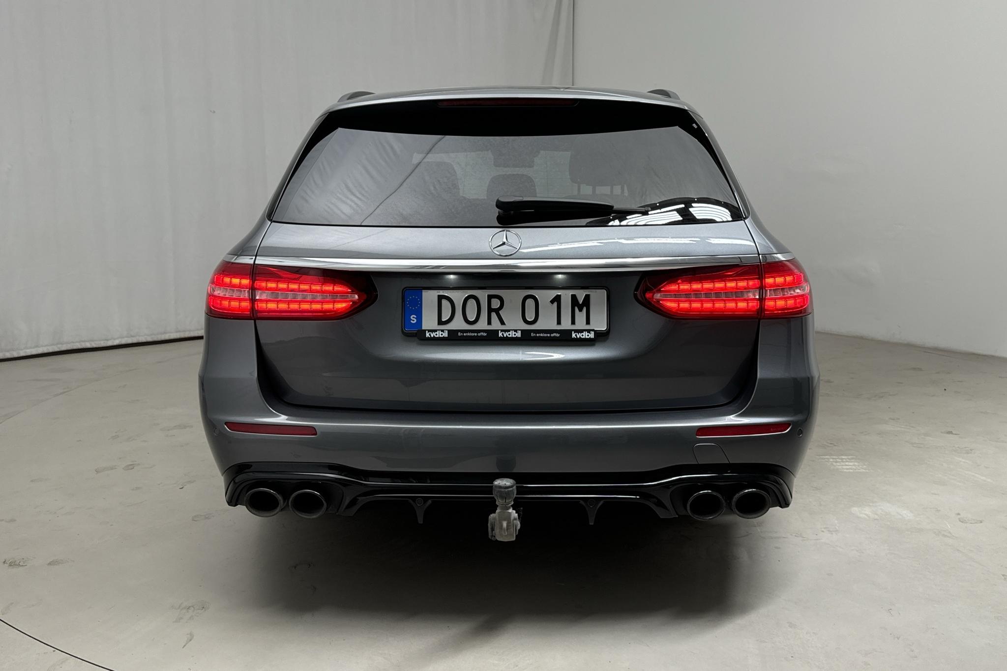 Mercedes AMG E 53 4MATIC - 30 010 km - Automaatne - hall - 2023