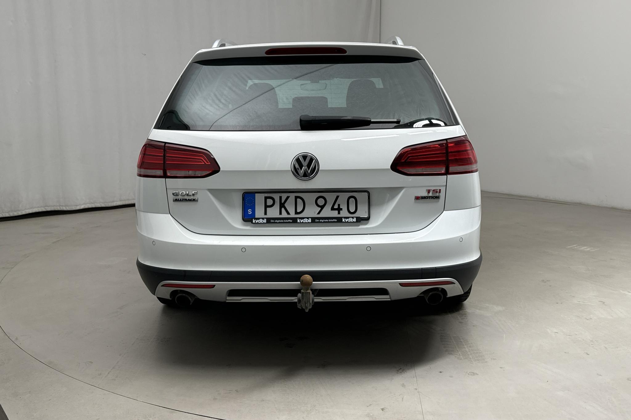 VW Golf Alltrack 1.8 TSI 4Motion (180hk) - 108 970 km - Automatic - white - 2017