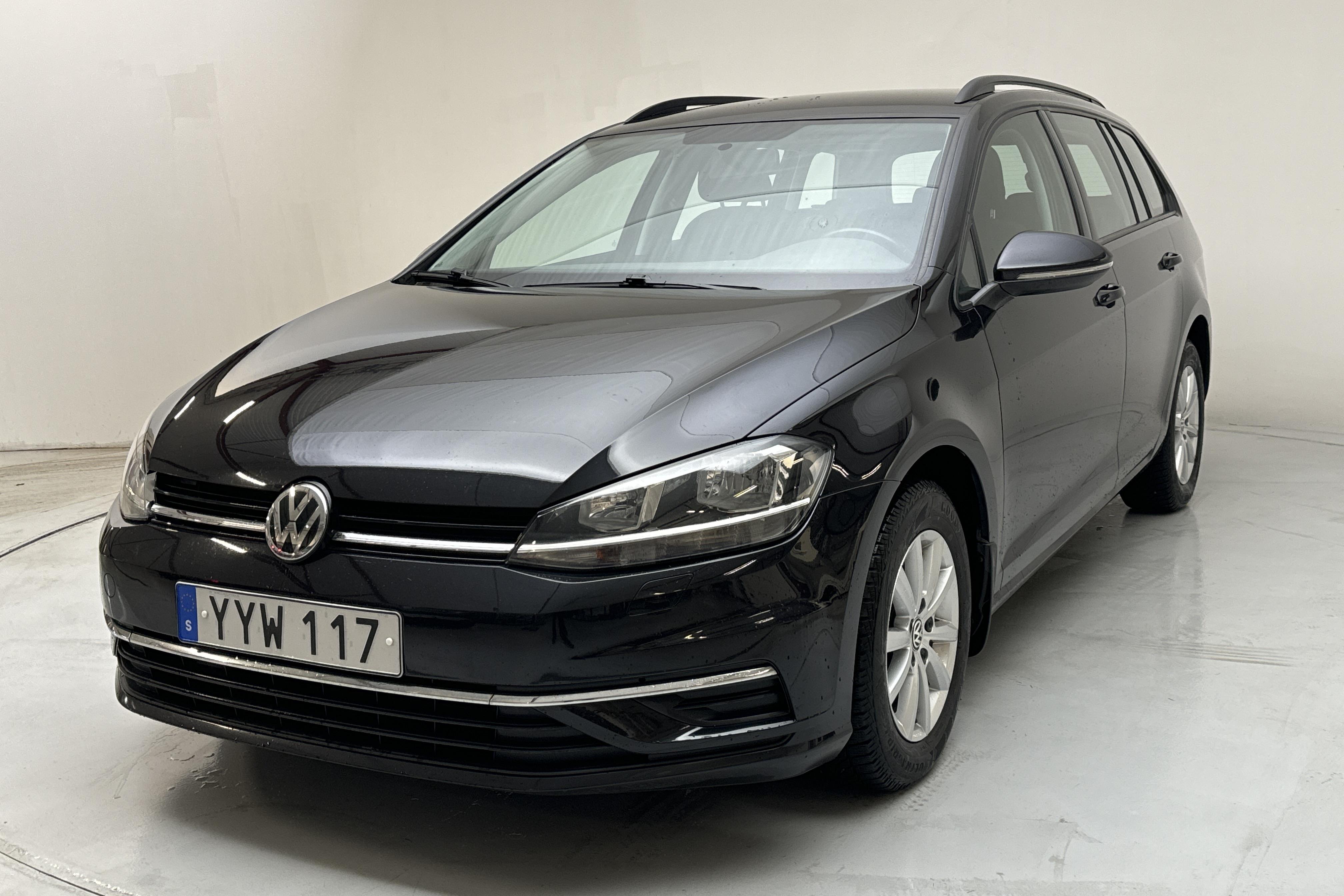 VW Golf VII 1.0 TSI Sportscombi (110hk) - 89 130 km - Käsitsi - must - 2018