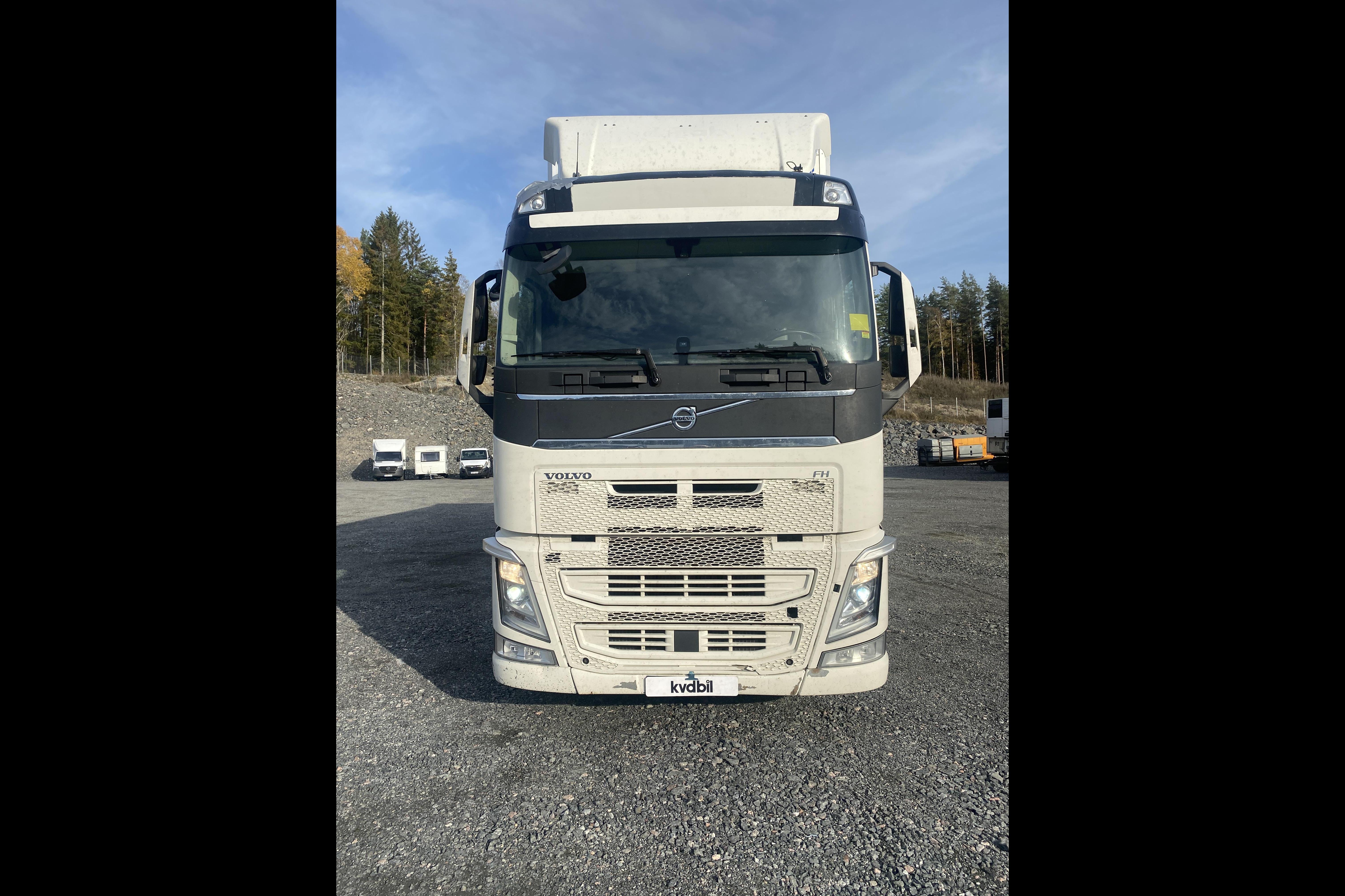 Volvo FH540 - 609 690 km - Automaattinen - valkoinen - 2016