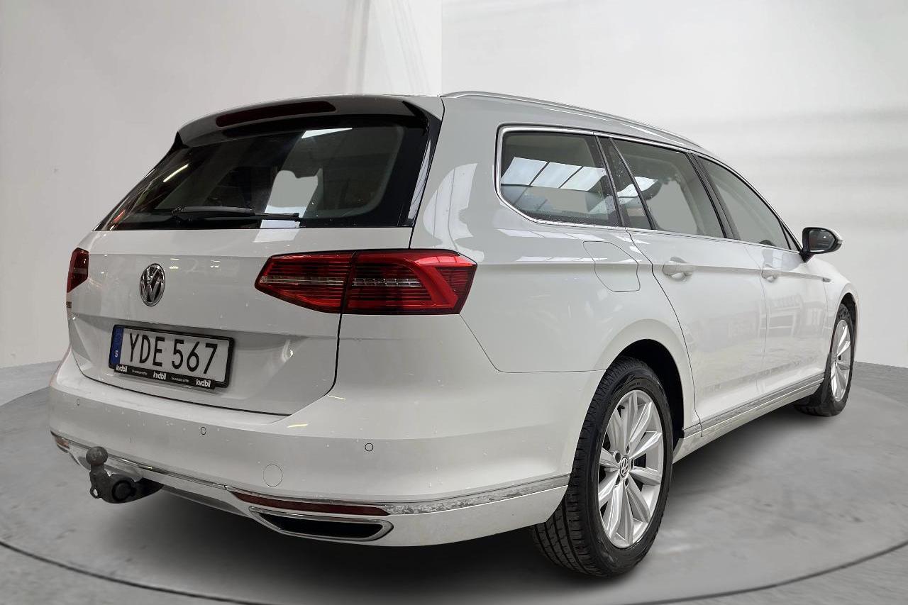 VW Passat 1.4 Plug-in-Hybrid Sportscombi (218hk) - 128 760 km - Automatyczna - biały - 2016