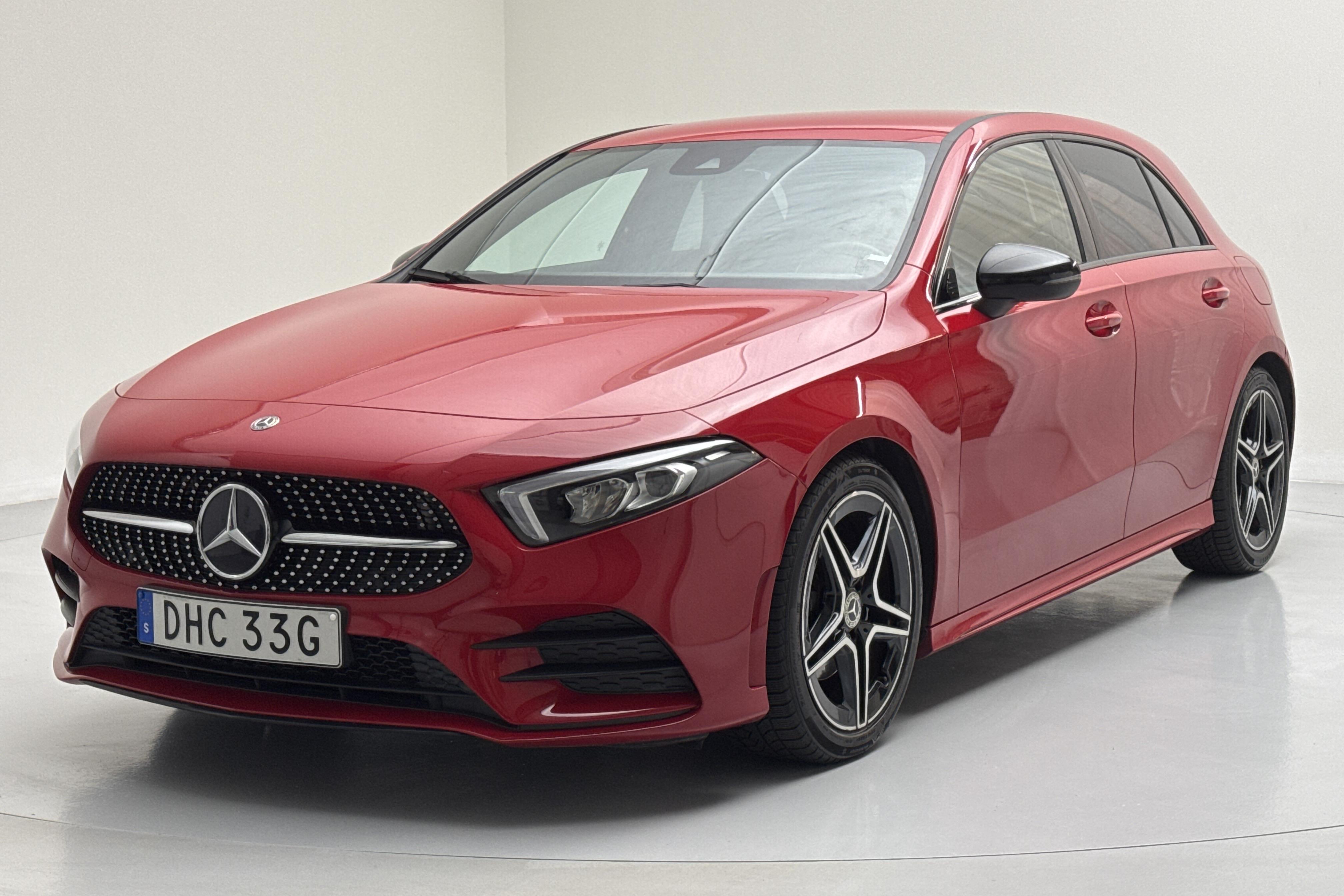 Mercedes A 180 5dr W177 (136hk) - 4 882 mil - Manuell - röd - 2019