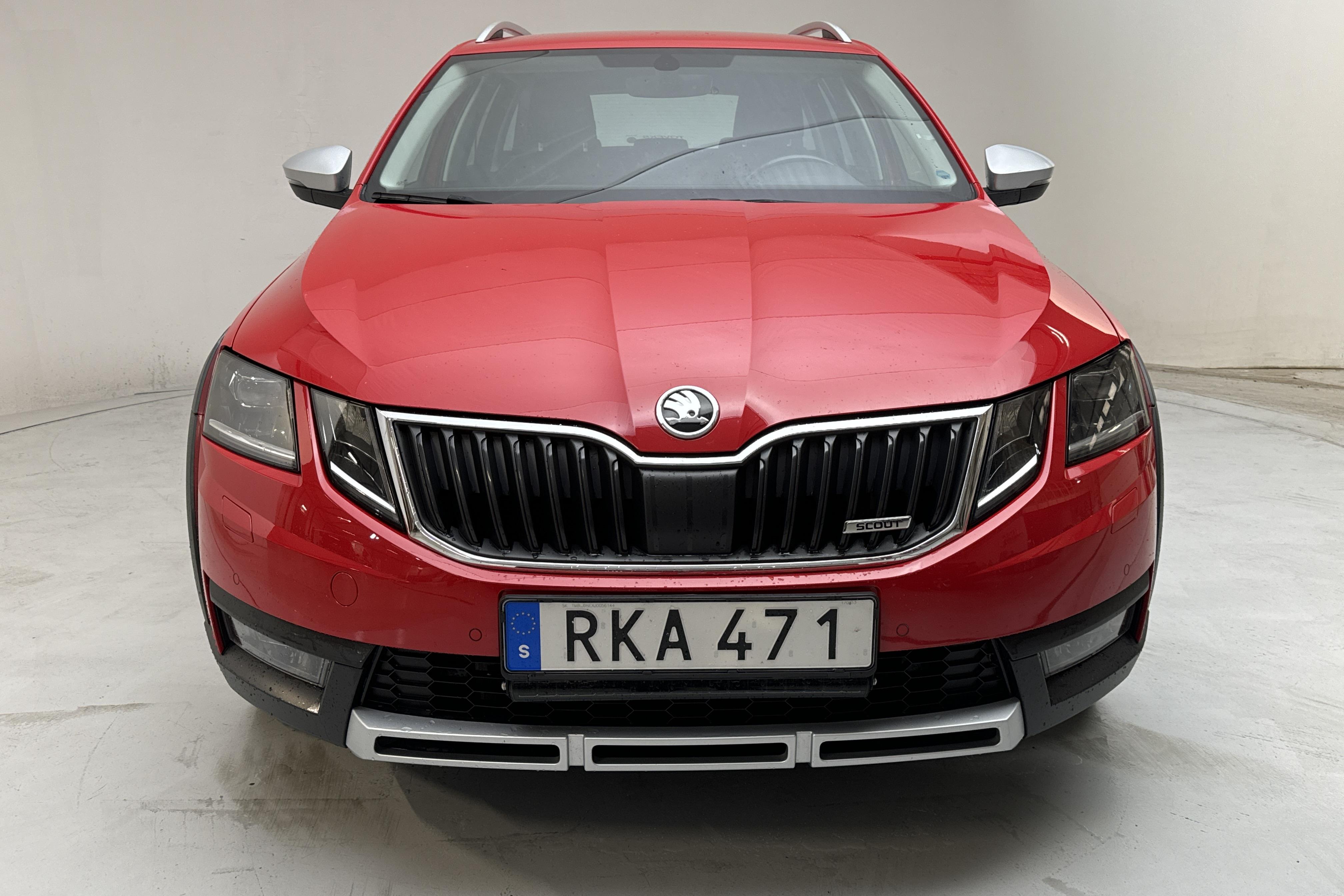 Skoda Octavia Scout II 2.0 TDI 4X4 (150hk) - 103 500 km - Automatyczna - czerwony - 2018