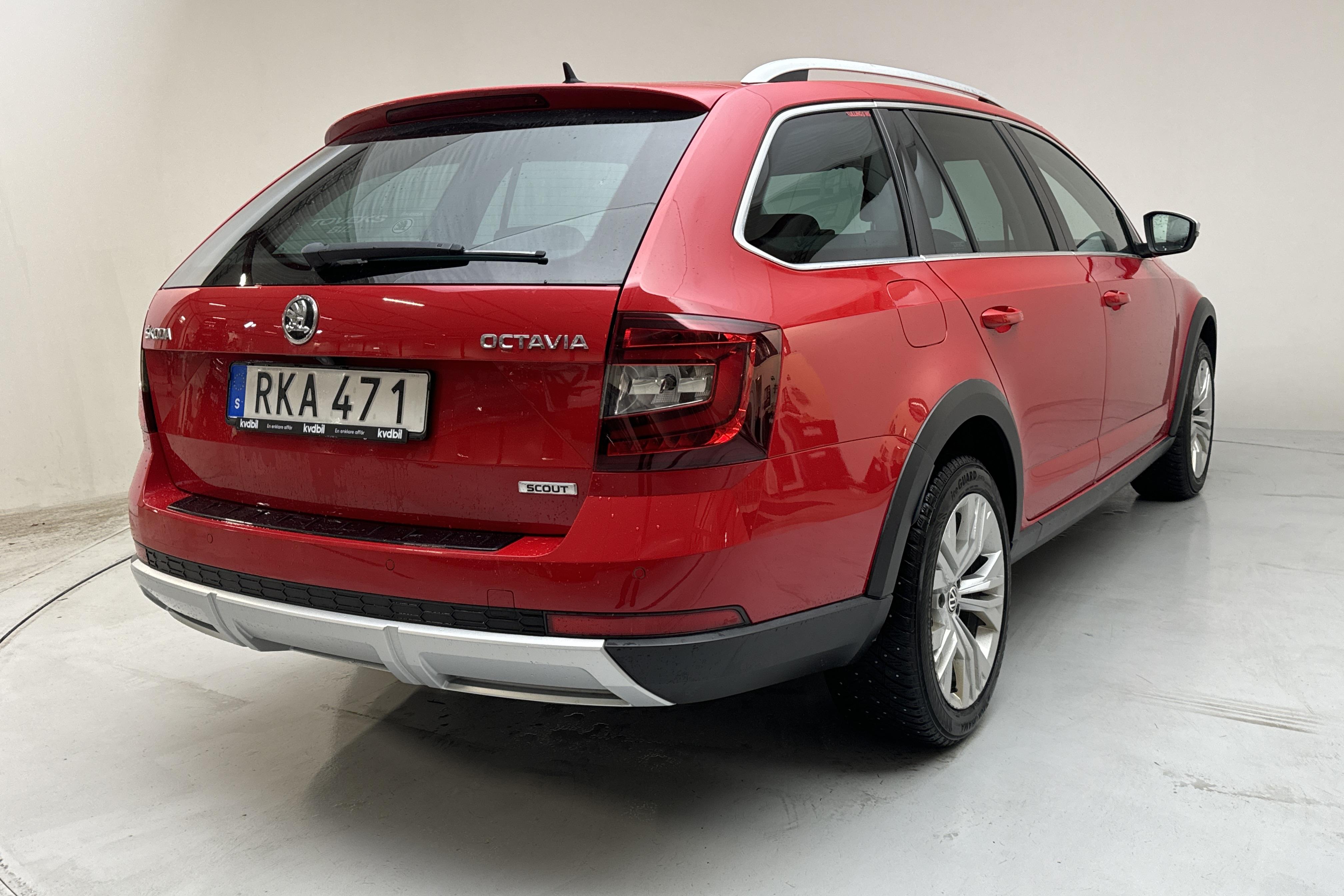 Skoda Octavia Scout II 2.0 TDI 4X4 (150hk) - 103 500 km - Automatyczna - czerwony - 2018