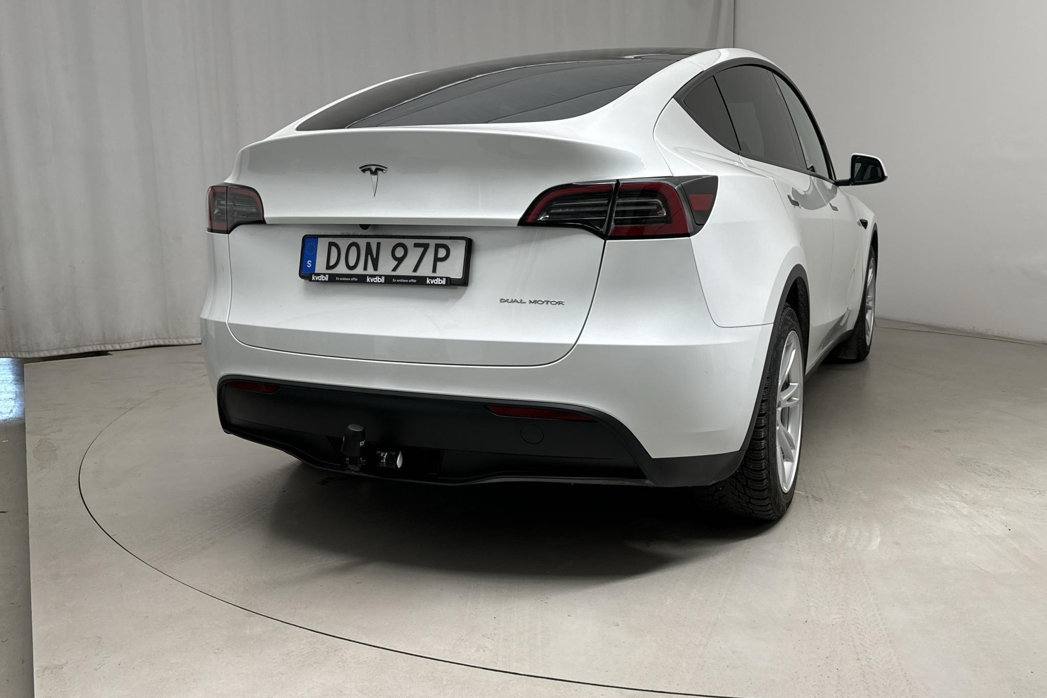 Tesla Model Y Long Range Dual Motor AWD - 35 090 km - Automatic - white - 2023