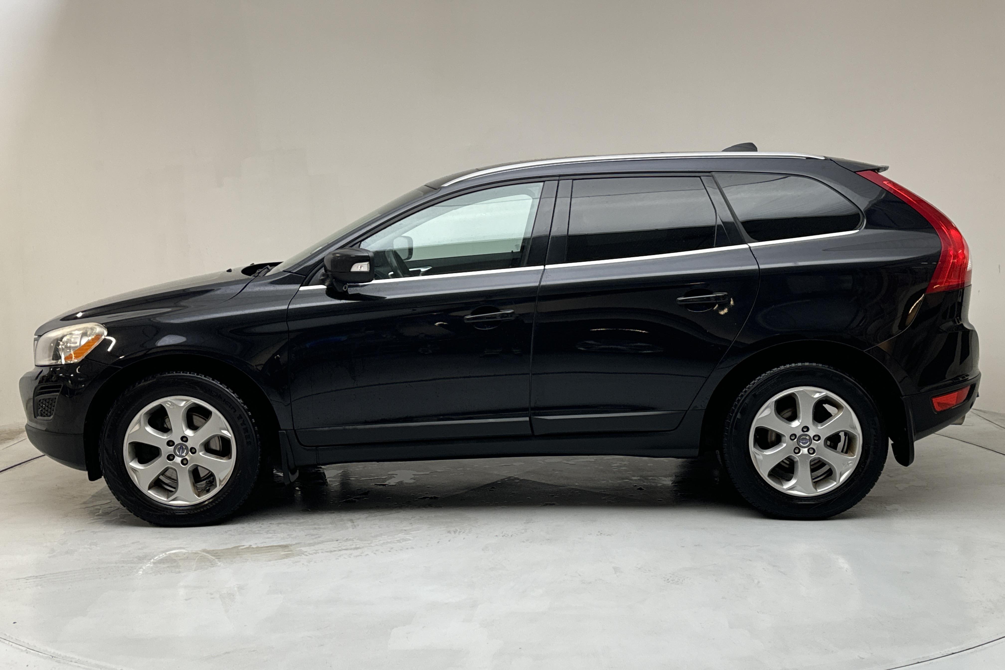 Volvo XC60 D5 AWD (215hk) - 238 830 km - Automatyczna - czarny - 2013