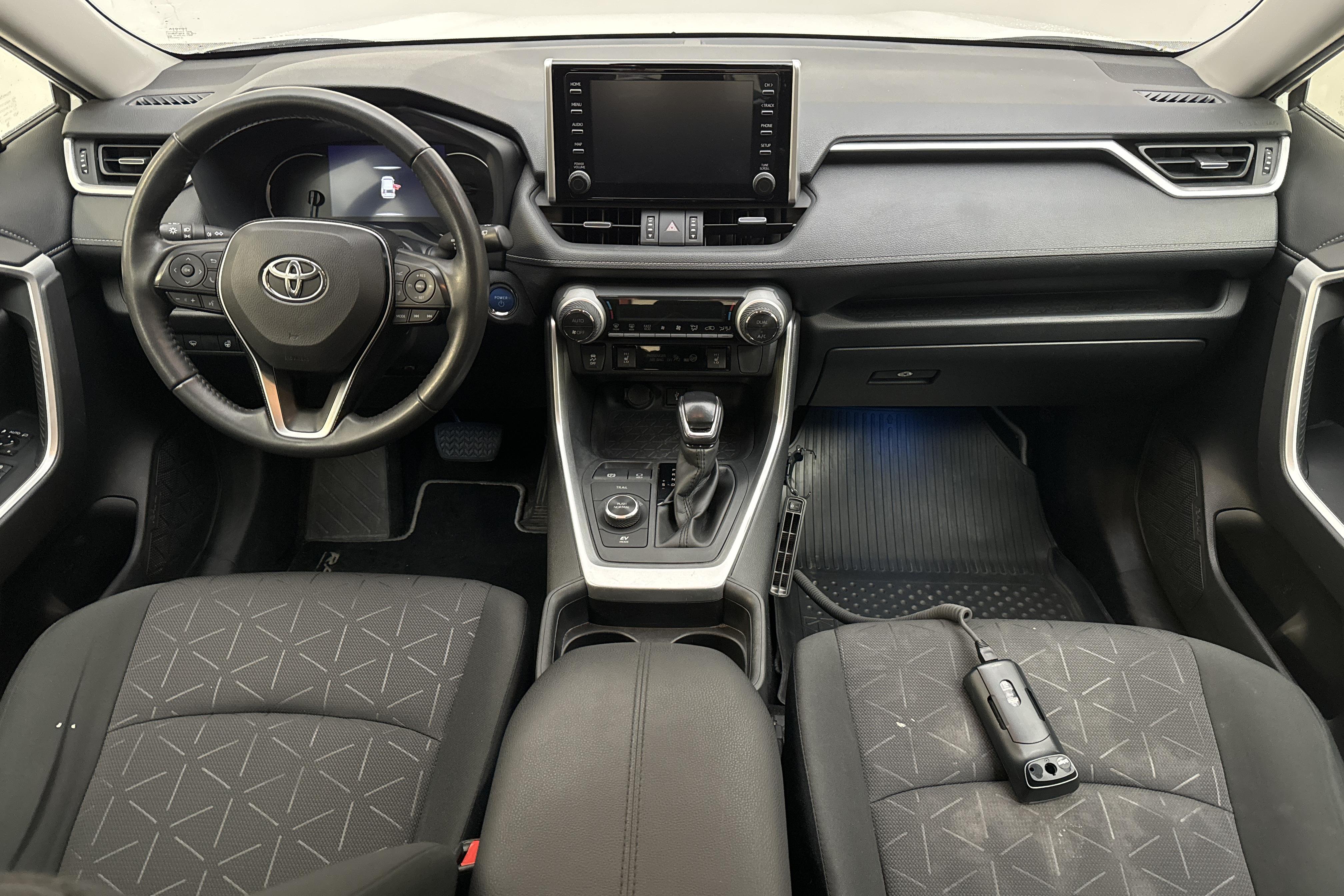 Toyota RAV4 2.5 HSD AWD (222hk) - 141 850 km - Automaattinen - valkoinen - 2021