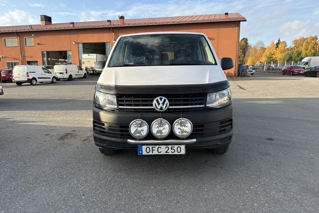 VW Caravelle T6 2.0 TDI BMT (150hk) - 222 290 km - Manuaalinen - valkoinen - 2017