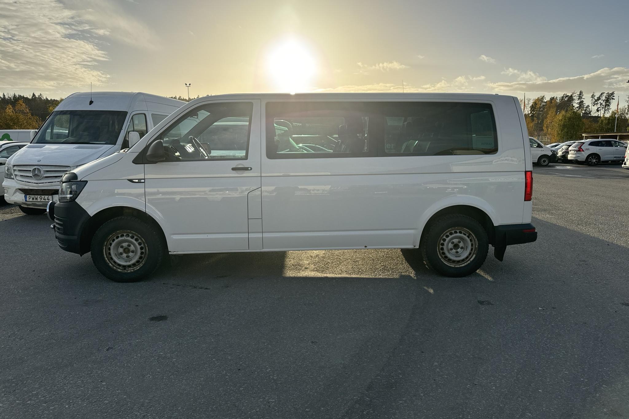 VW Caravelle T6 2.0 TDI BMT (150hk) - 222 290 km - Manualna - biały - 2017