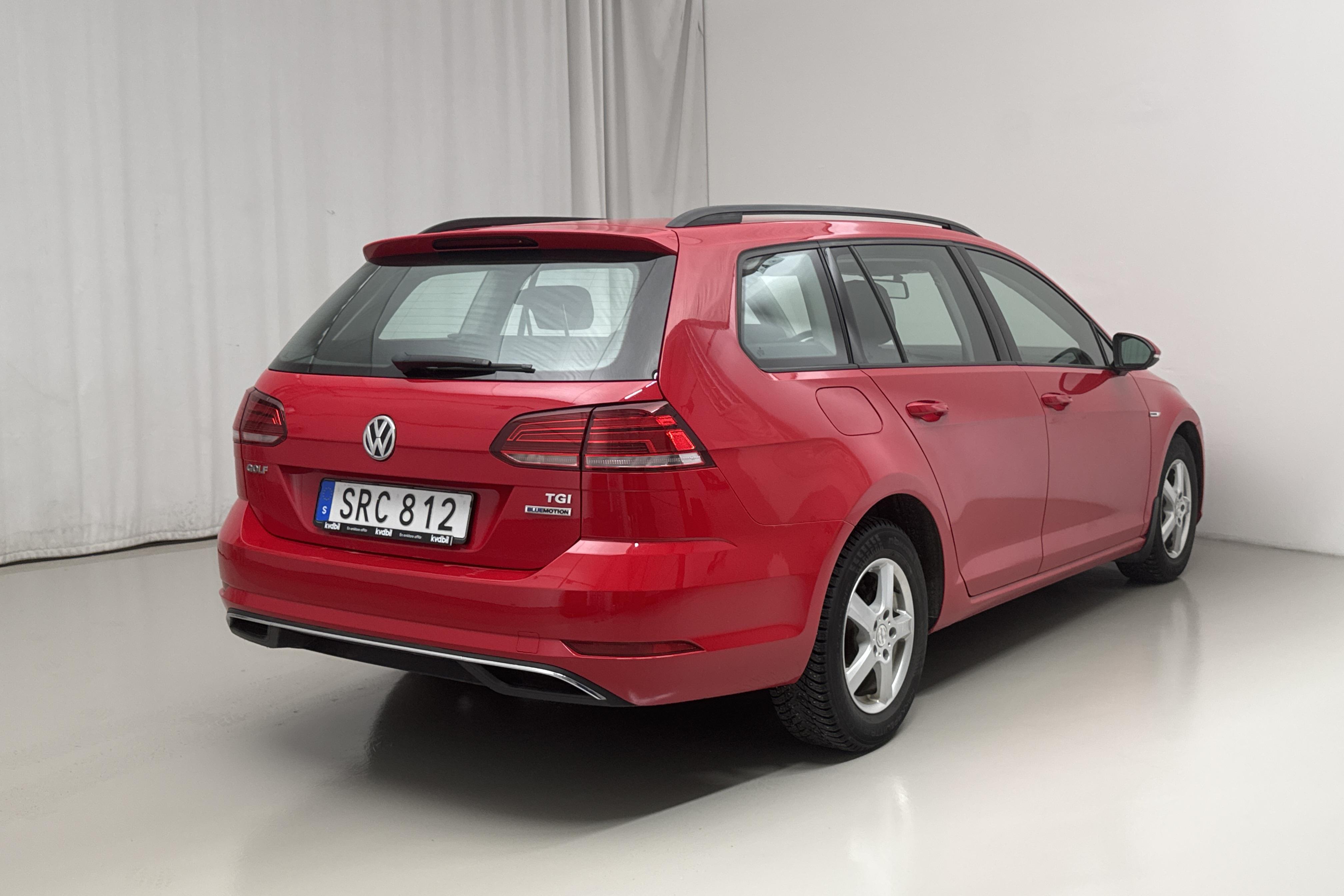 VW Golf VII 1.4 TGI BlueMotion Sportscombi (110hk) - 11 525 mil - Manuell - röd - 2018